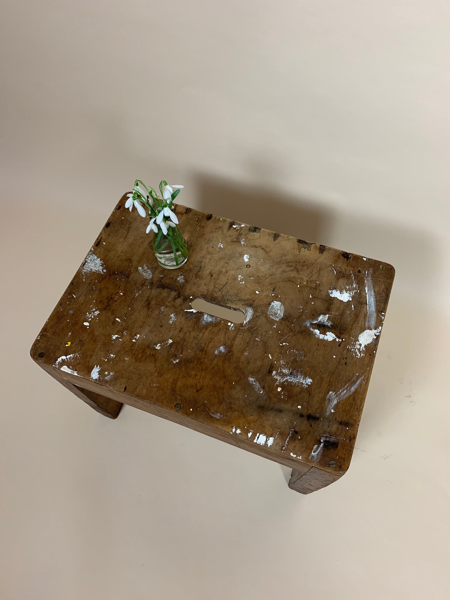Träpallen med mycket patina