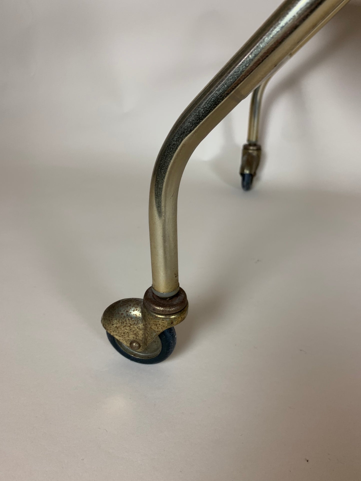 Barbord eller barvagn med mässingsram