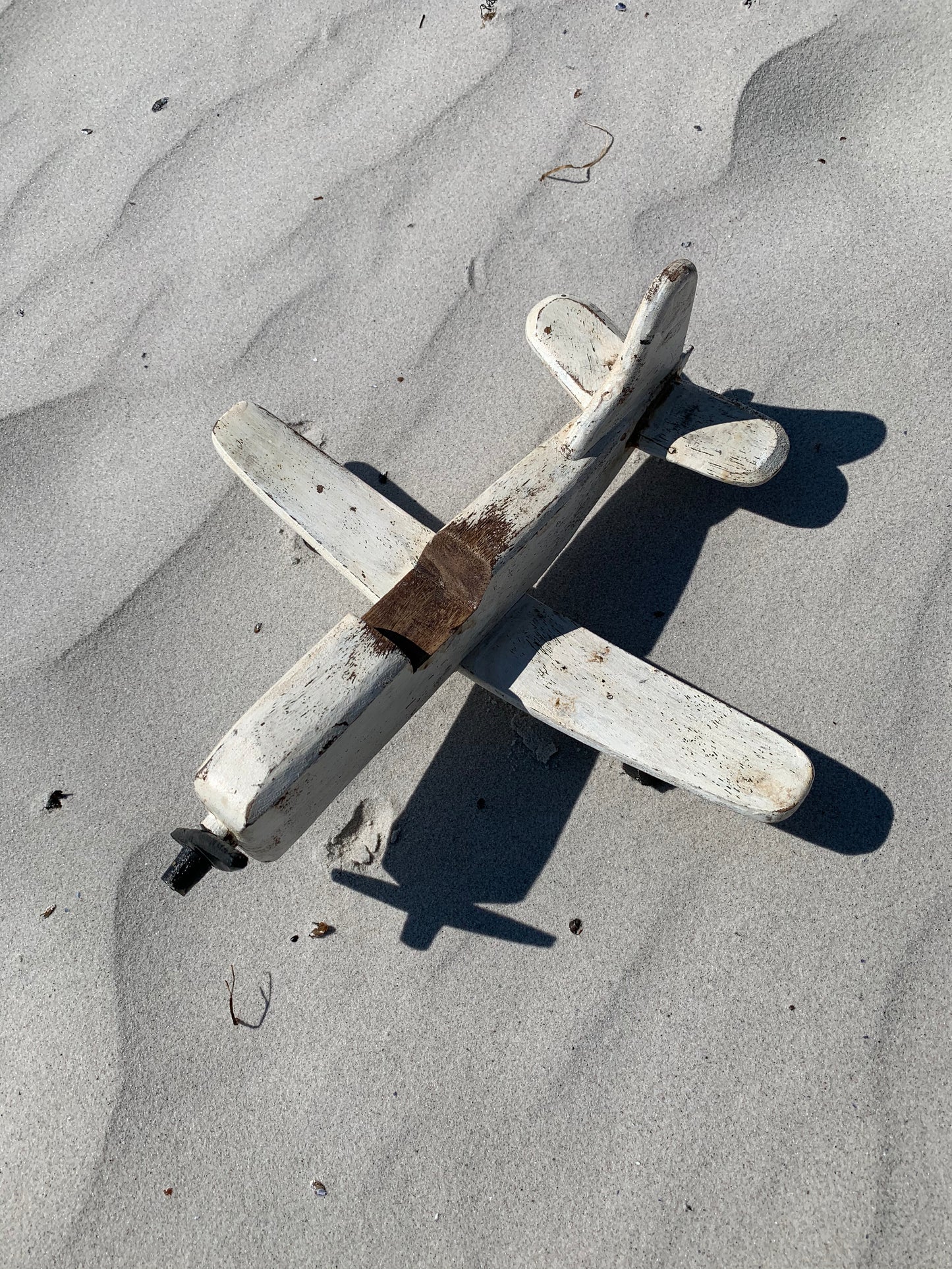 Dekorativt träflygplan