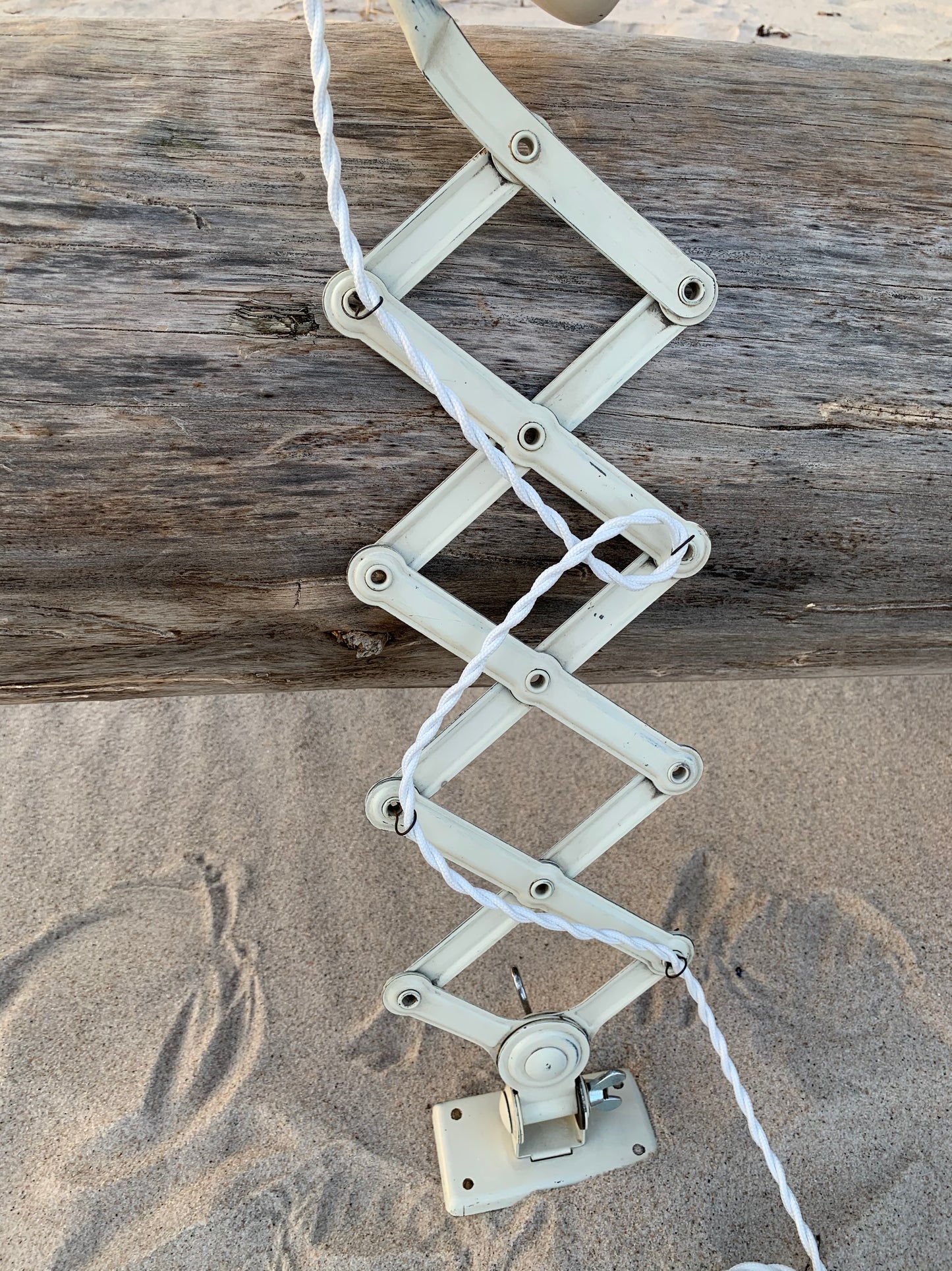 Kaiser Idell 6718 saxlampa - Vit