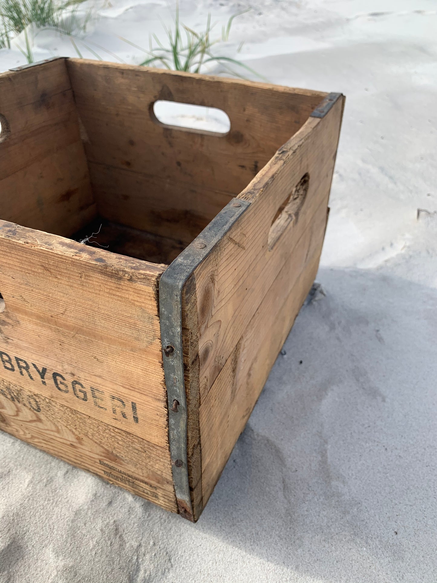 Vacker och patinerad trälåda från Vämamo bryggeri