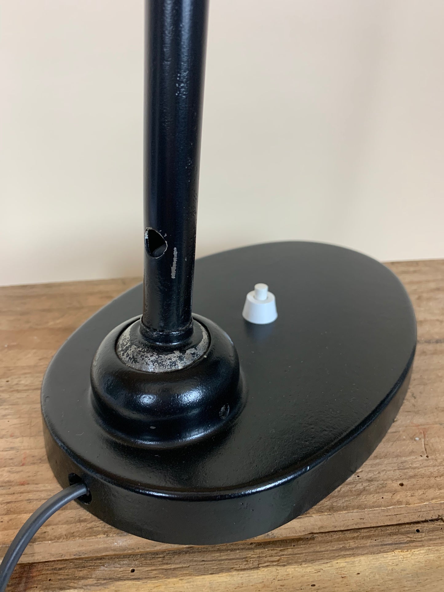 Lampa designad av Christian Dell för Bünte und Remmler