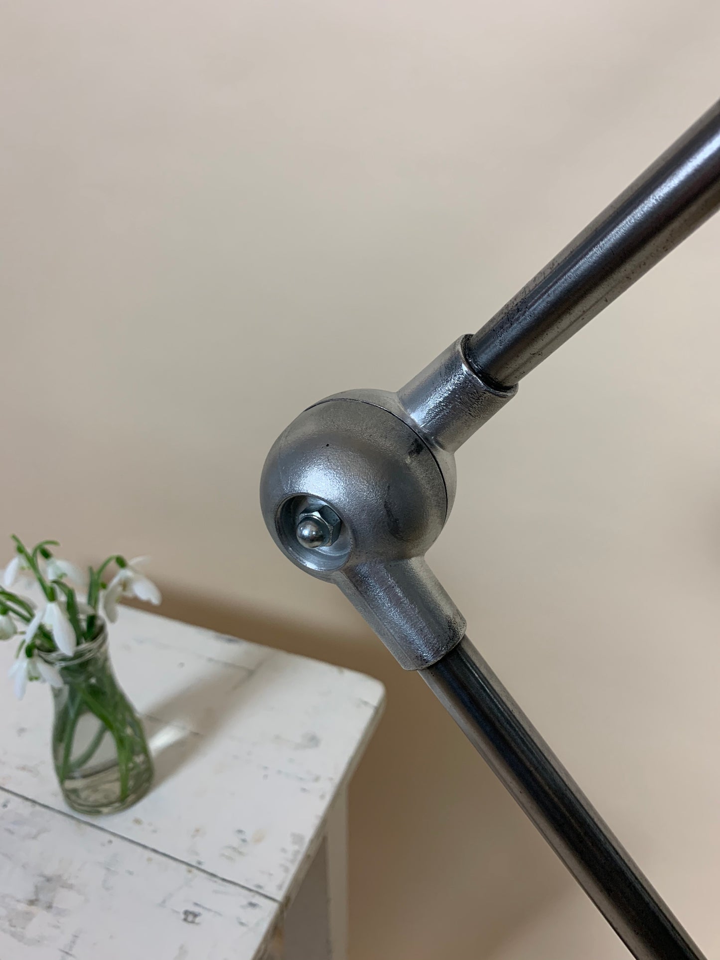 Vacker Jieldé golvlampa med 4 armar