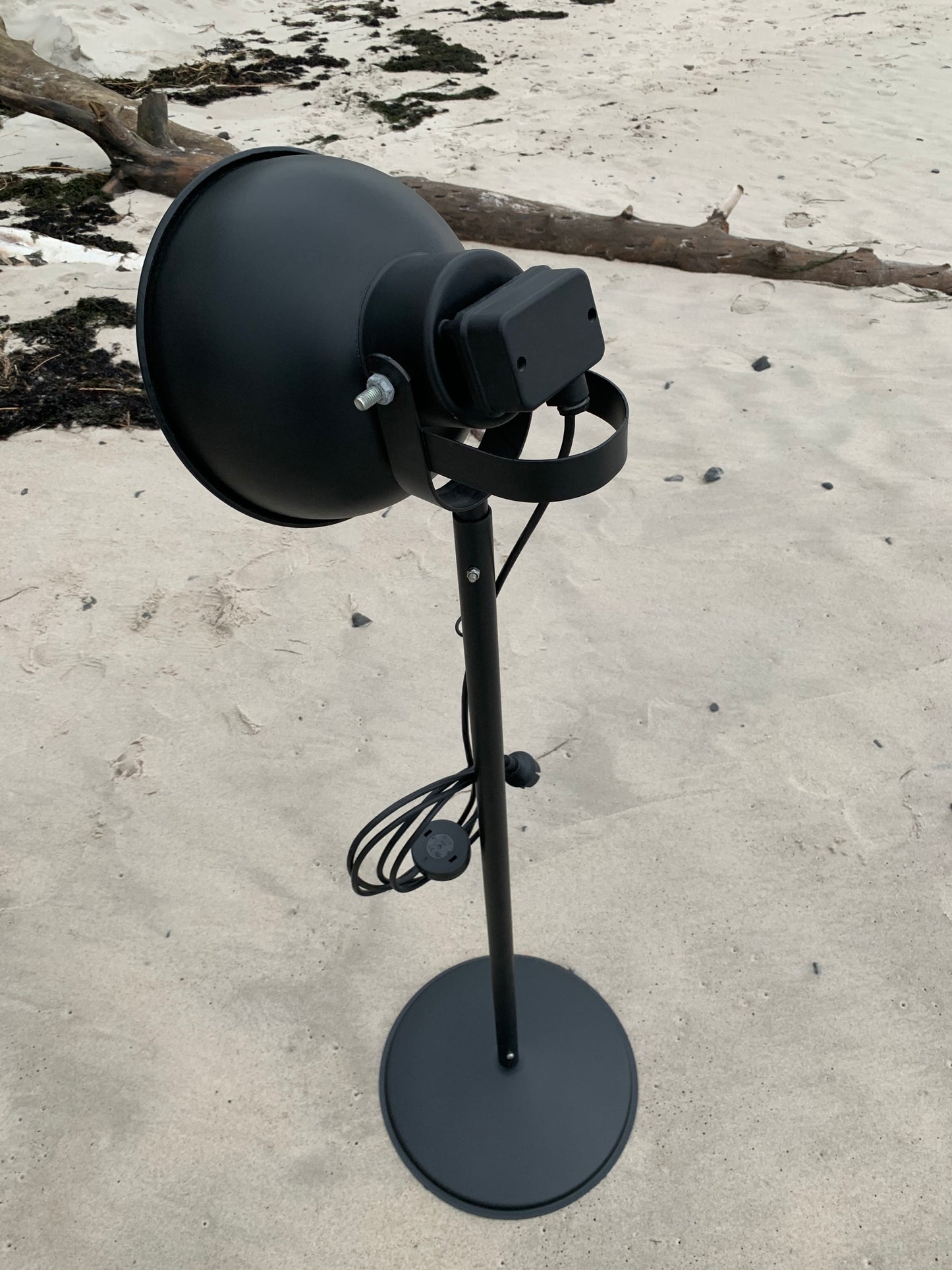 Industriell golvlampa