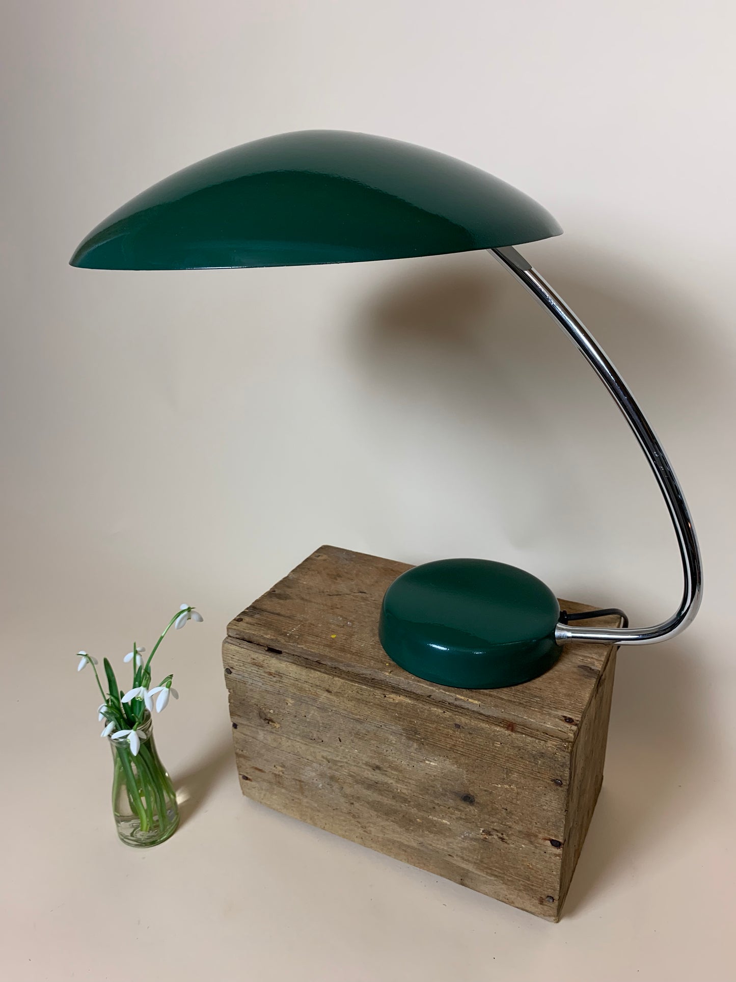 Vintage Cossack UFO Bordslampa från 1950-talet.