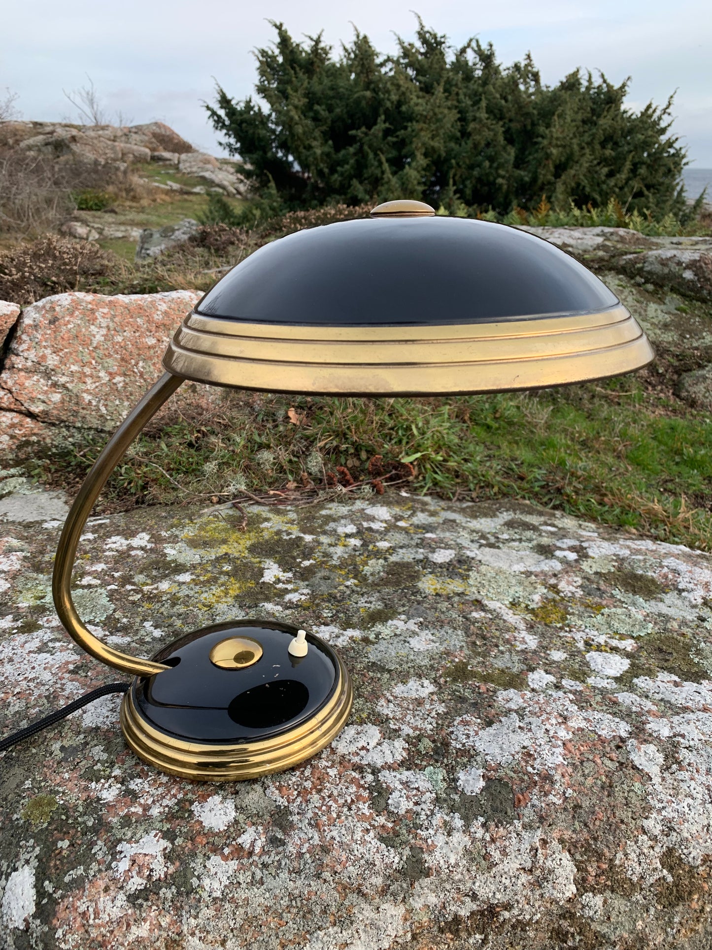 Helo - Svart och mässing