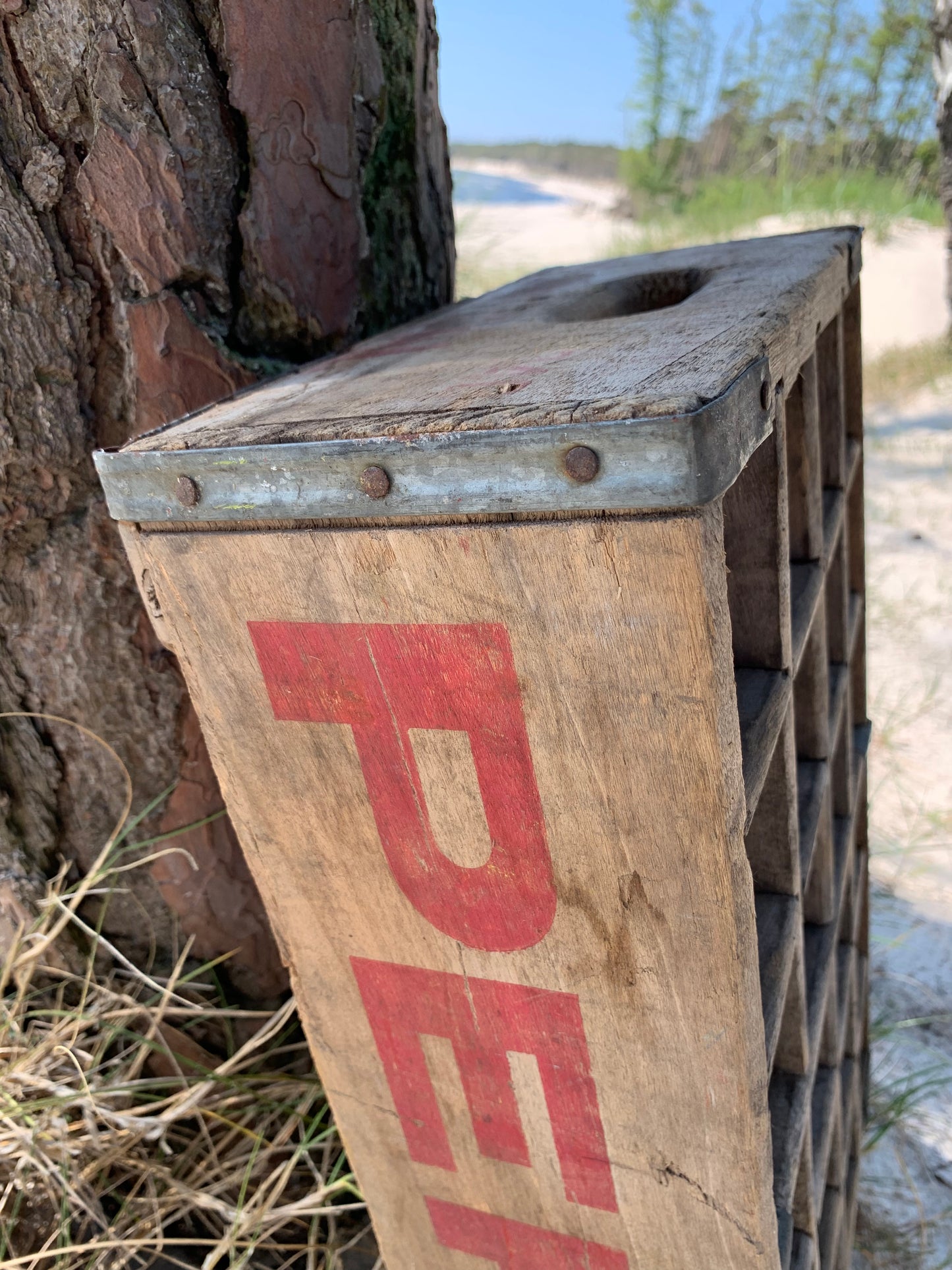 Pepsi trälåda med fack