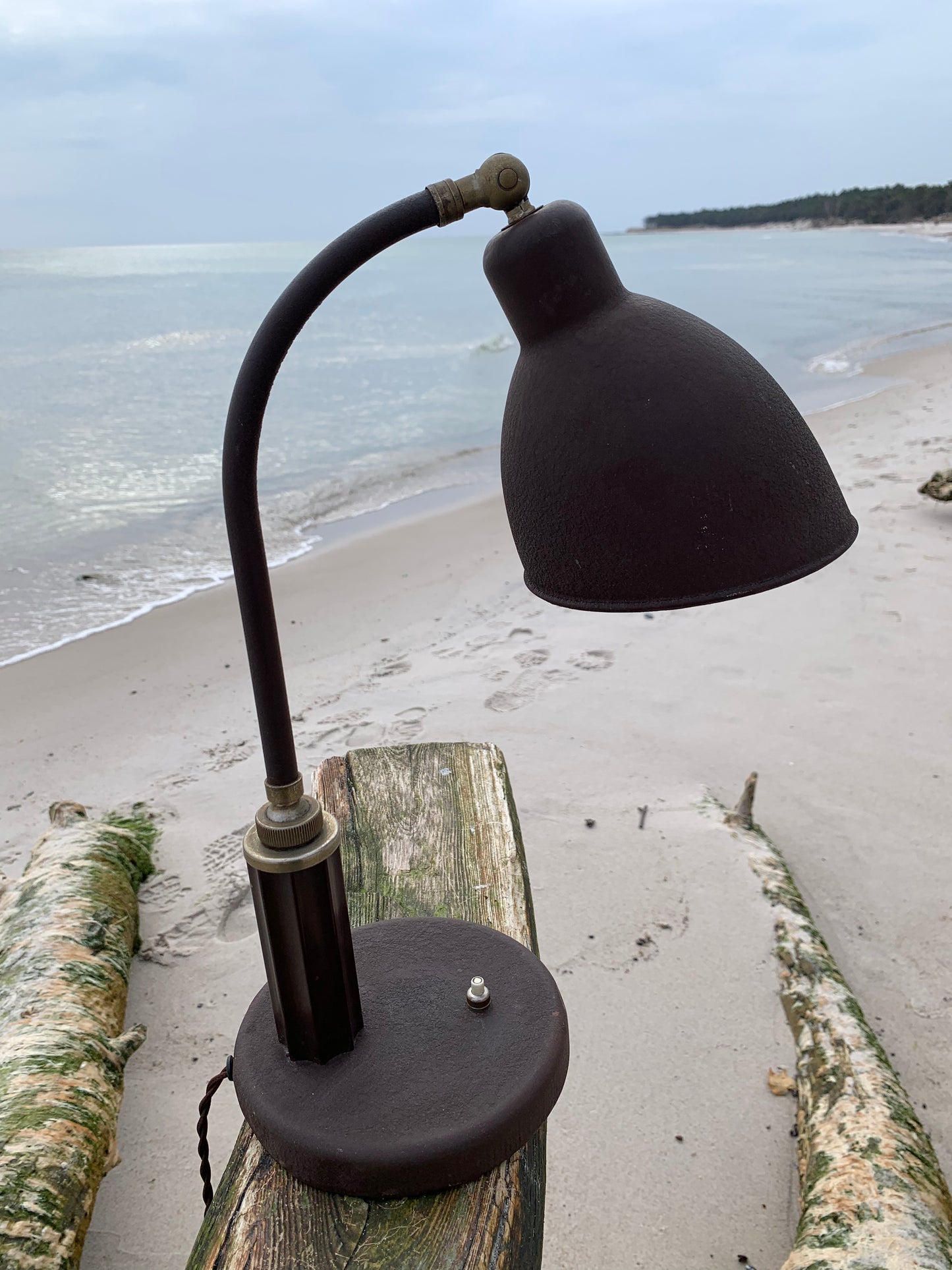 Molitor-lampa designad av Christian Dell