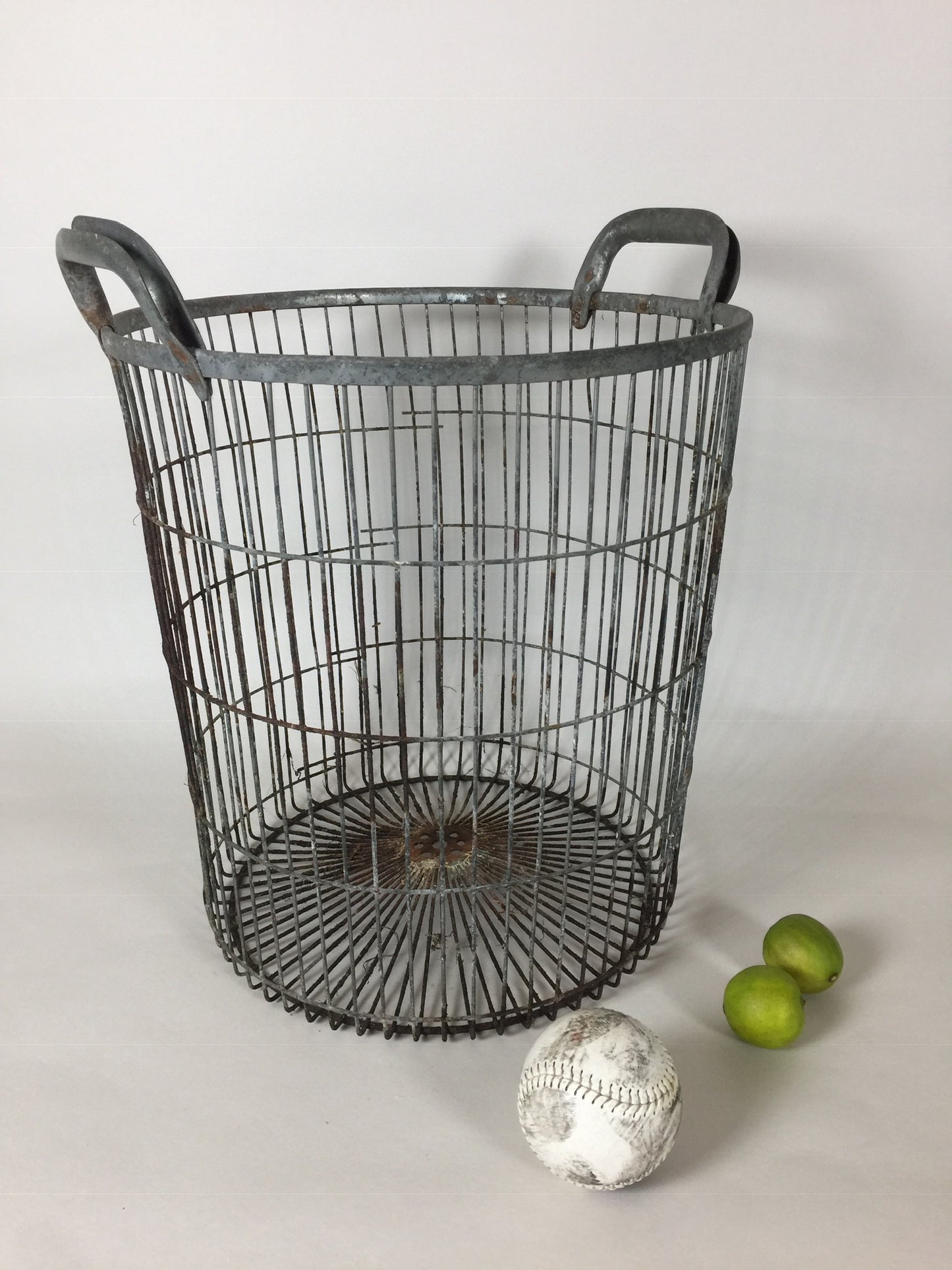 Rå potatiskorg med läcker patina