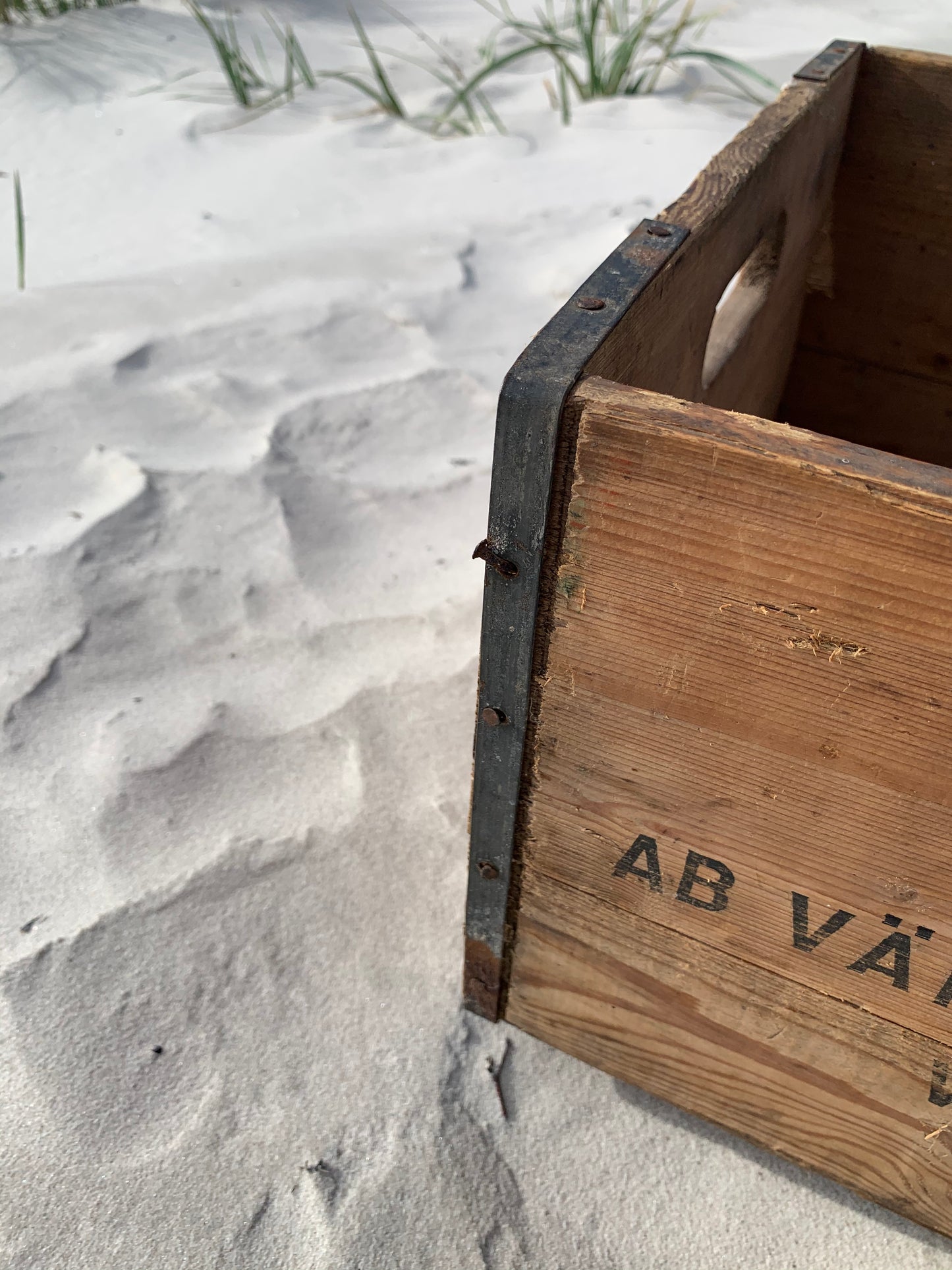 Vacker och patinerad trälåda från Vämamo bryggeri