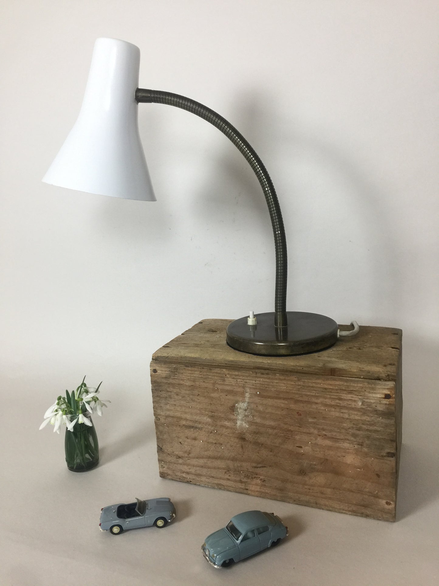 Bordslampa med flexarm