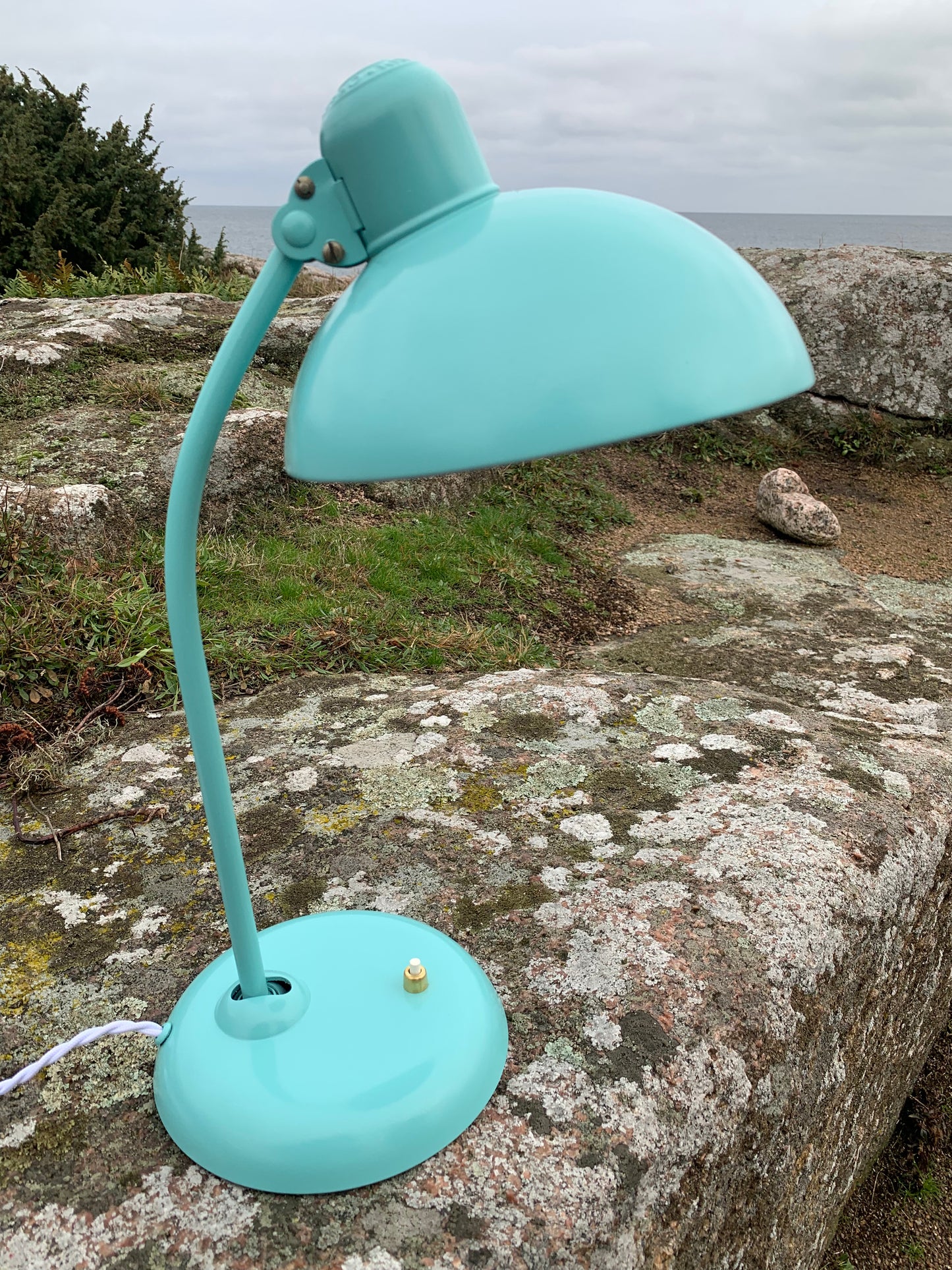 Kaiser Idell 6556 - Mintblå