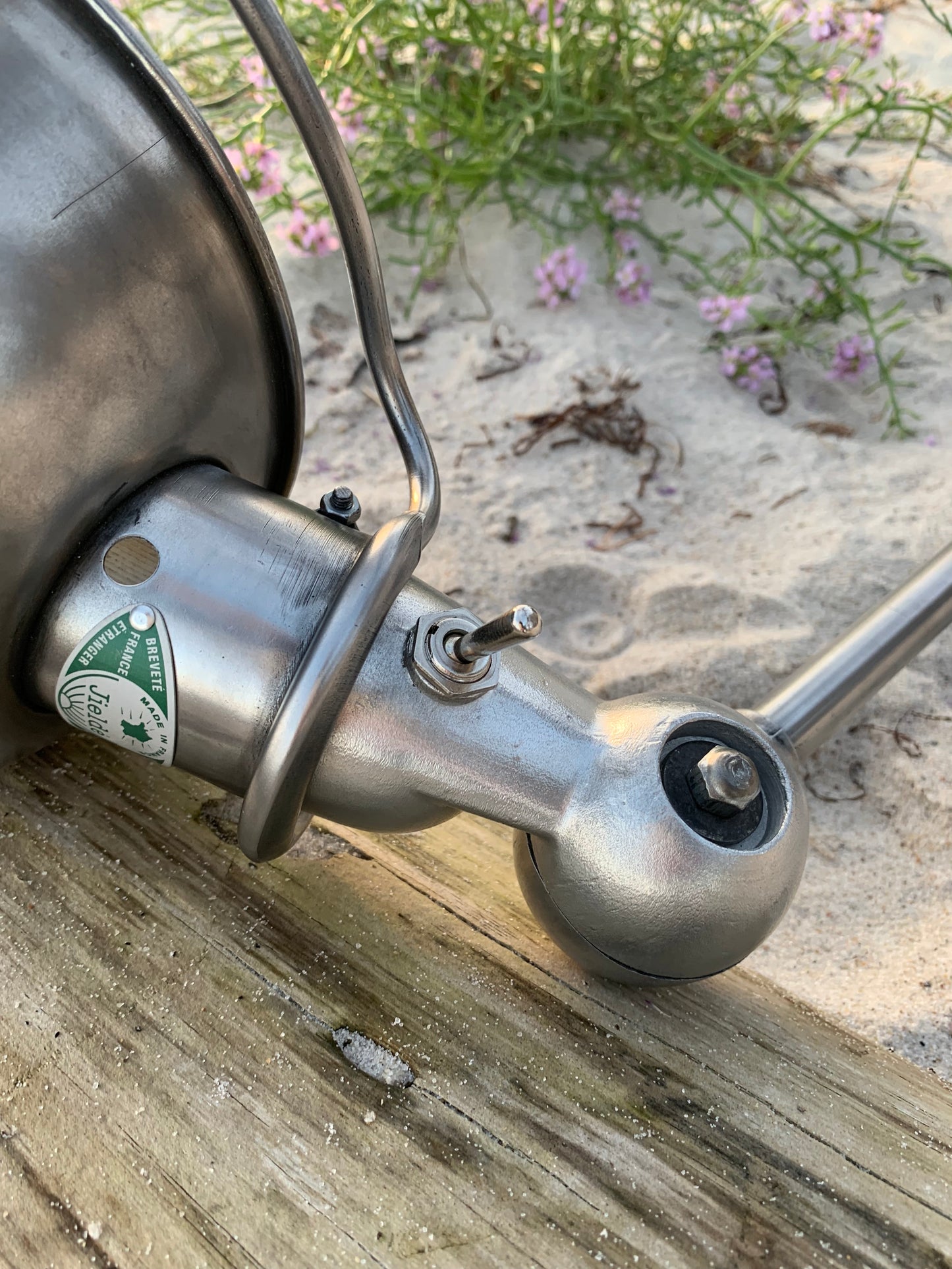 Vacker Jieldé lampa med en arm