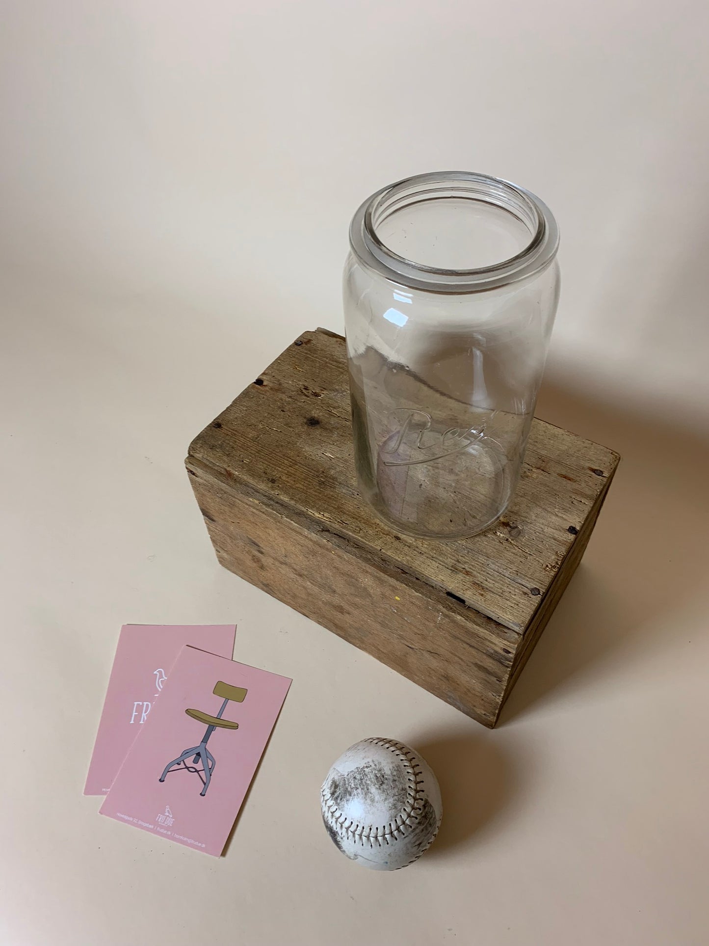 Stort sjudande glas utan lock