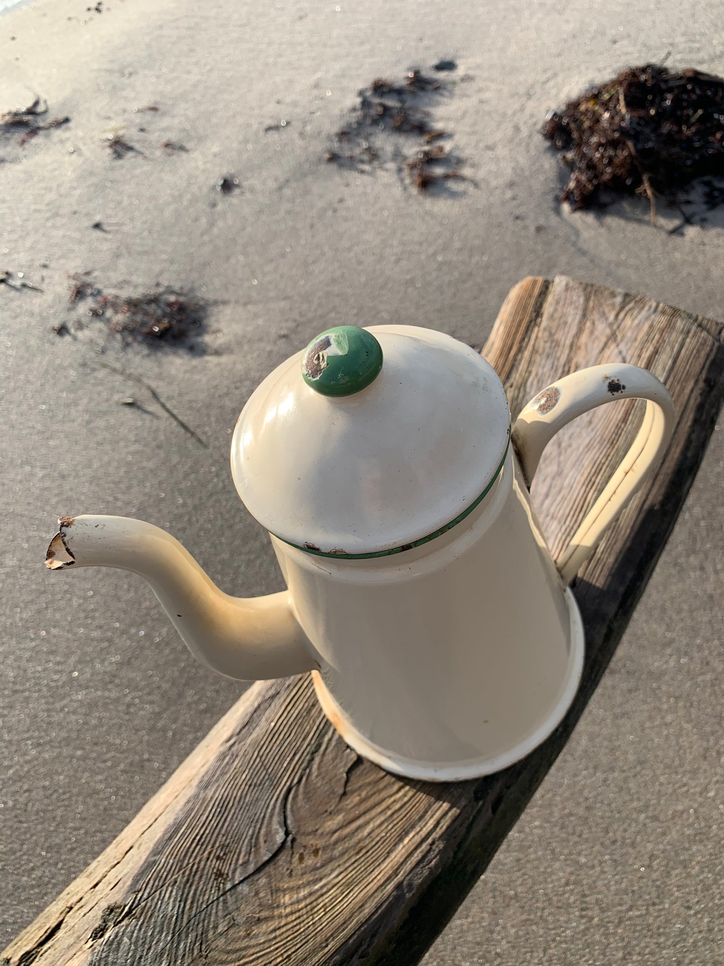 Emaljkanna från Glud och Marstrand