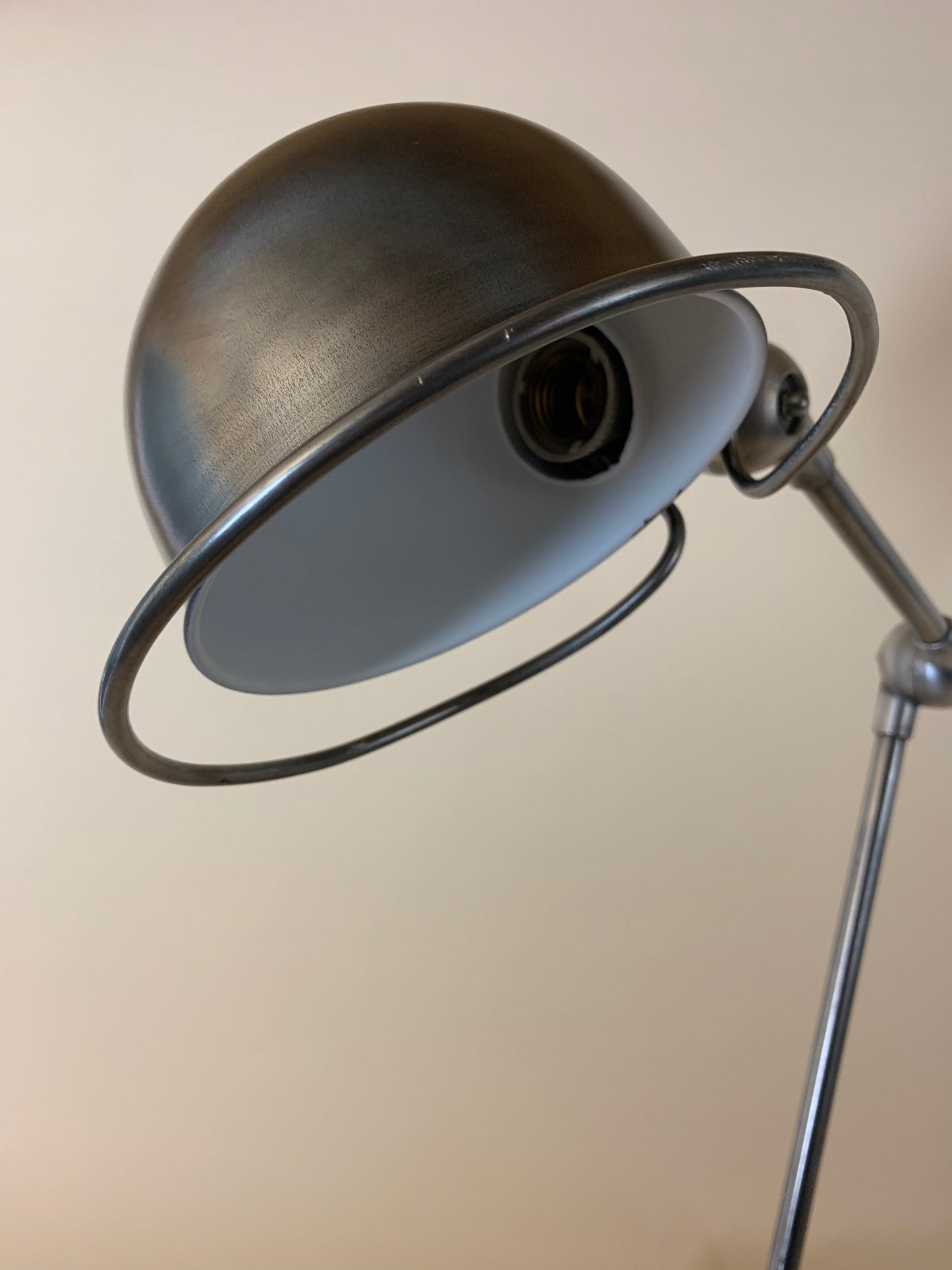 Jieldé bordslampa med två armben och strömbrytare