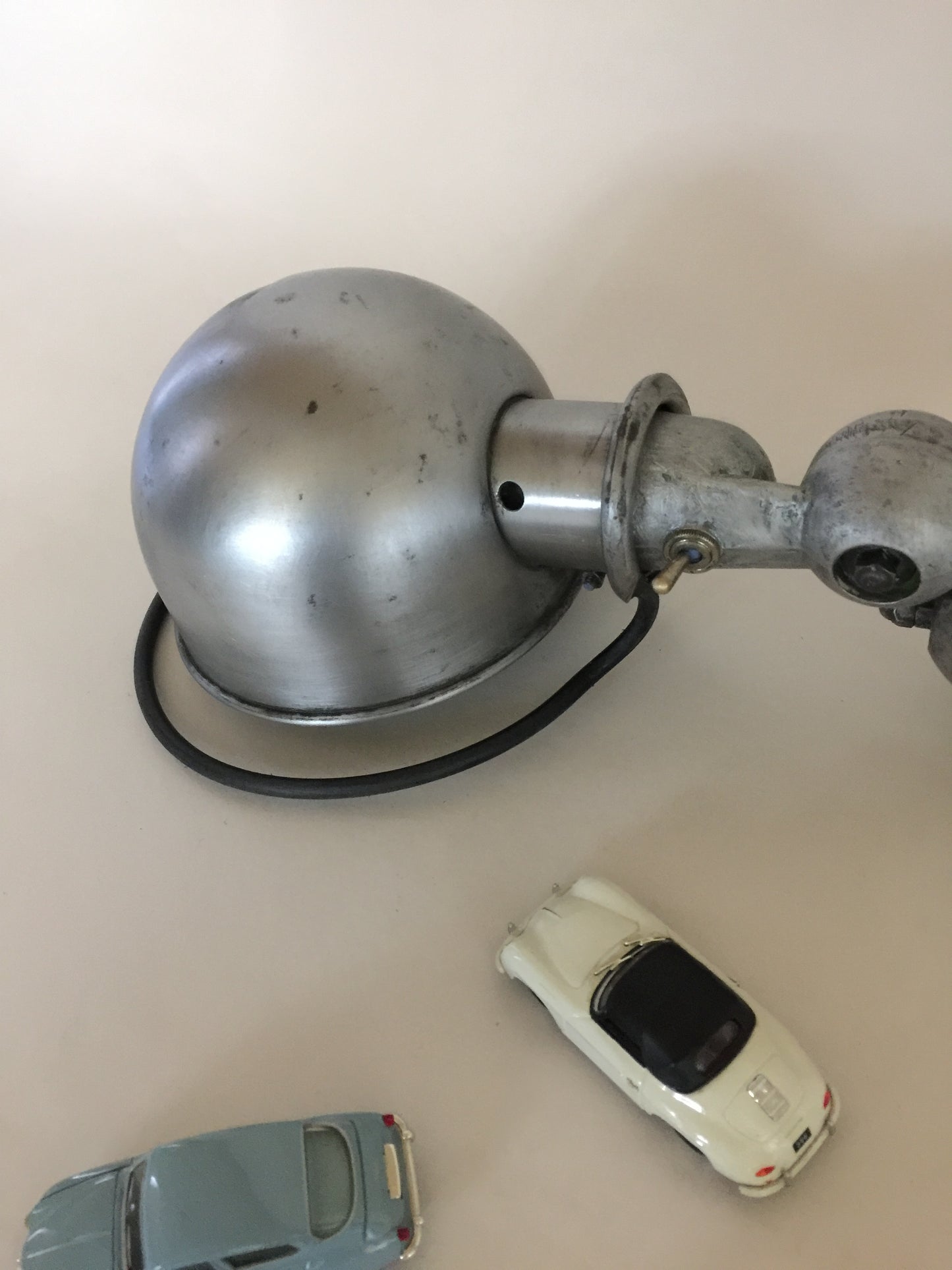 Jieldé-lampa med på/av-knapp