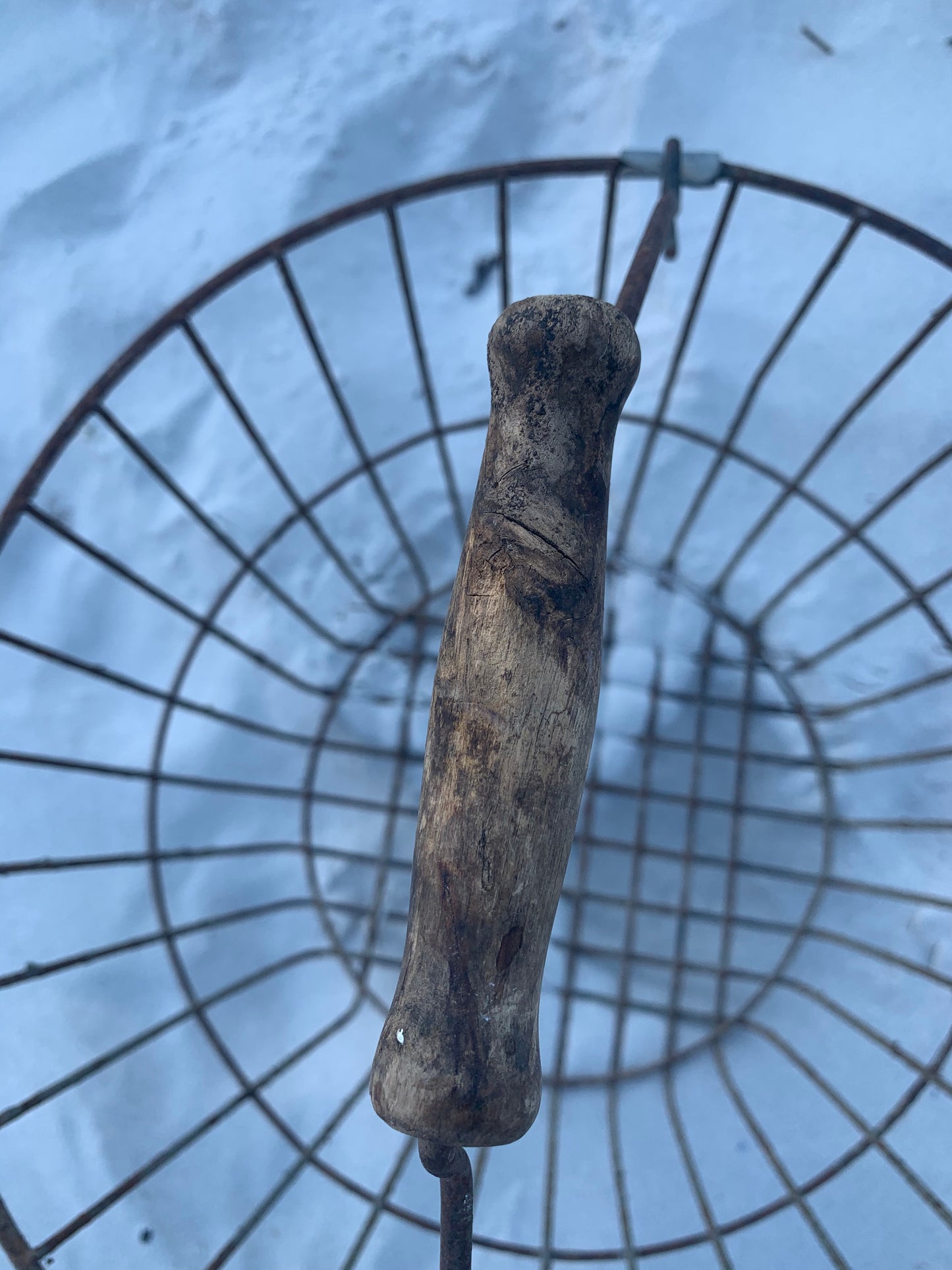 Trådkorg med handtag