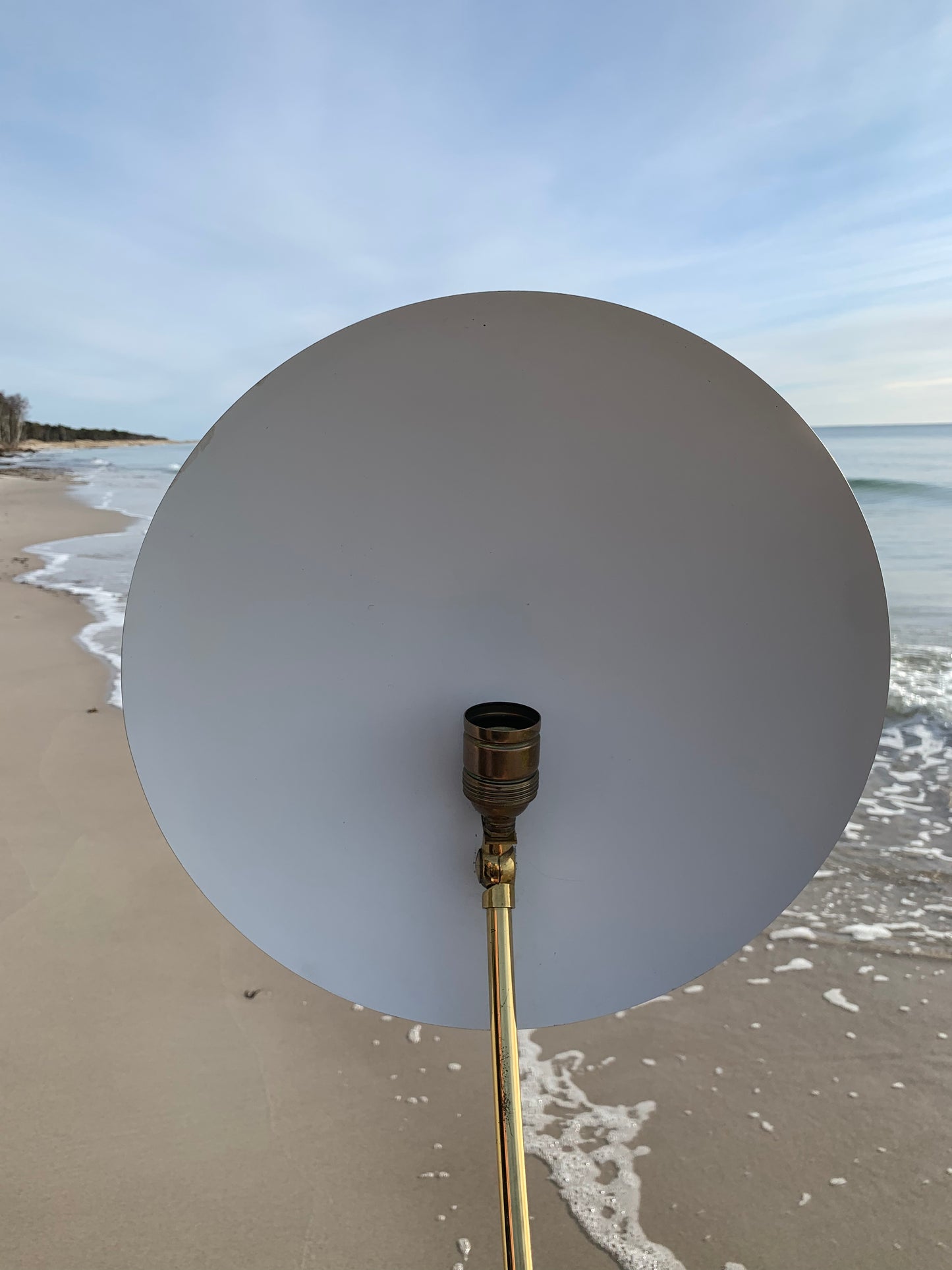 Kosack - Svart/vit med arm i mässing