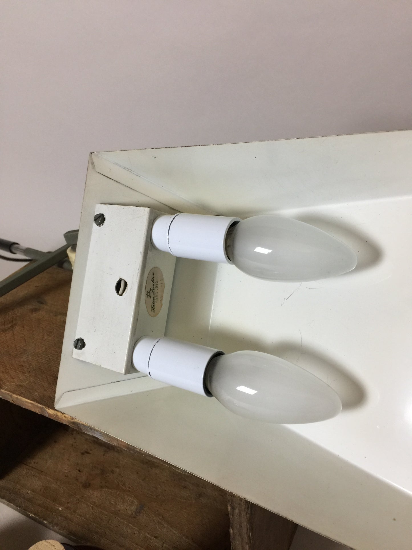 Fin gammal Kaiser Leuchten lampa