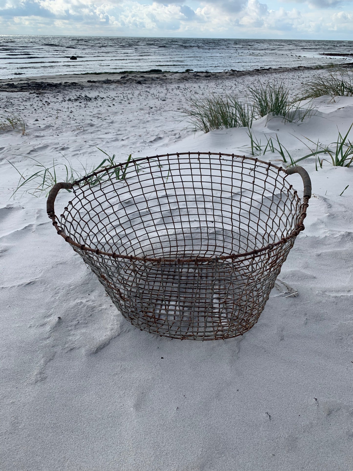Stor råtrådskorg