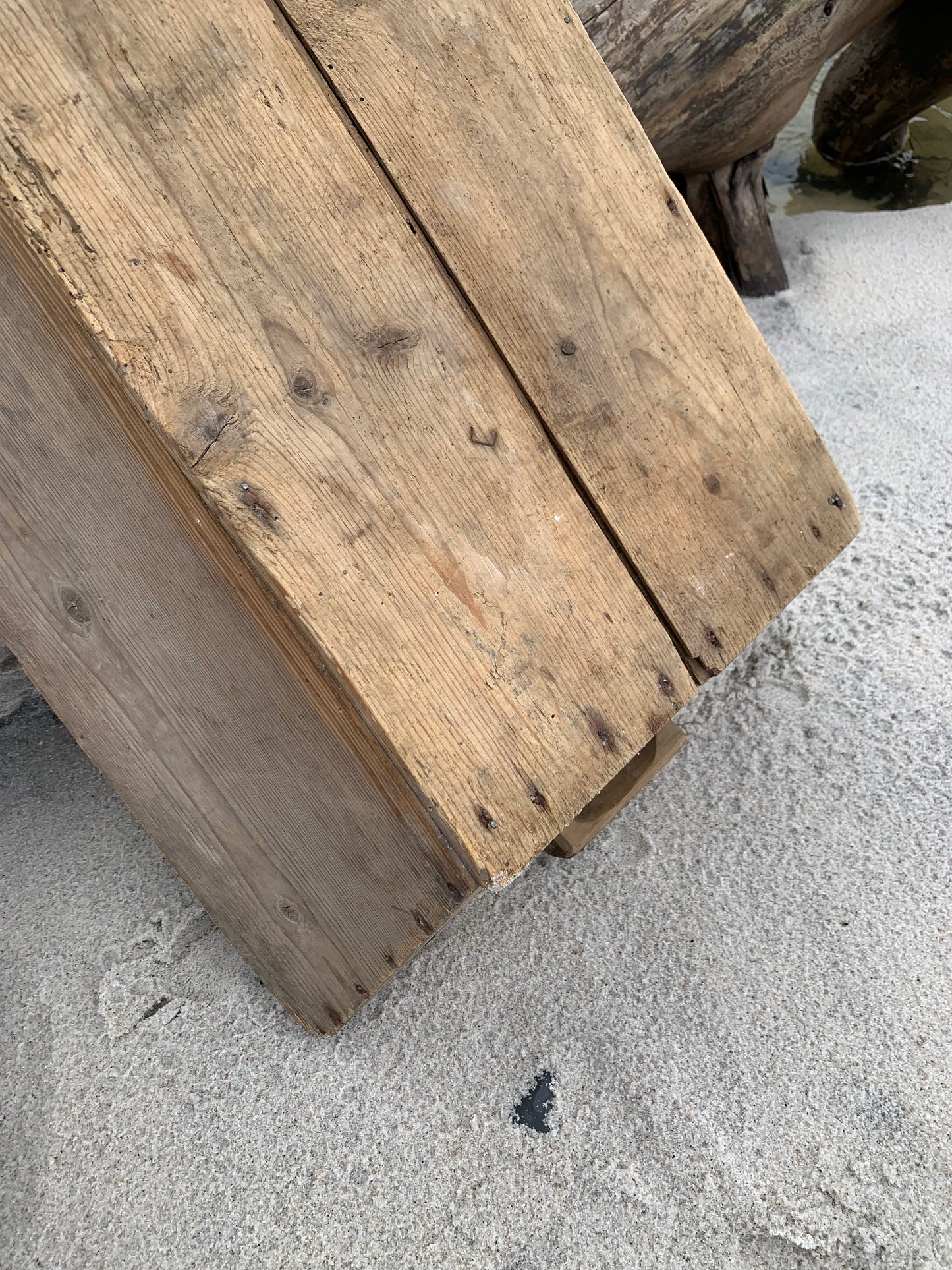 Trätråg med handtag