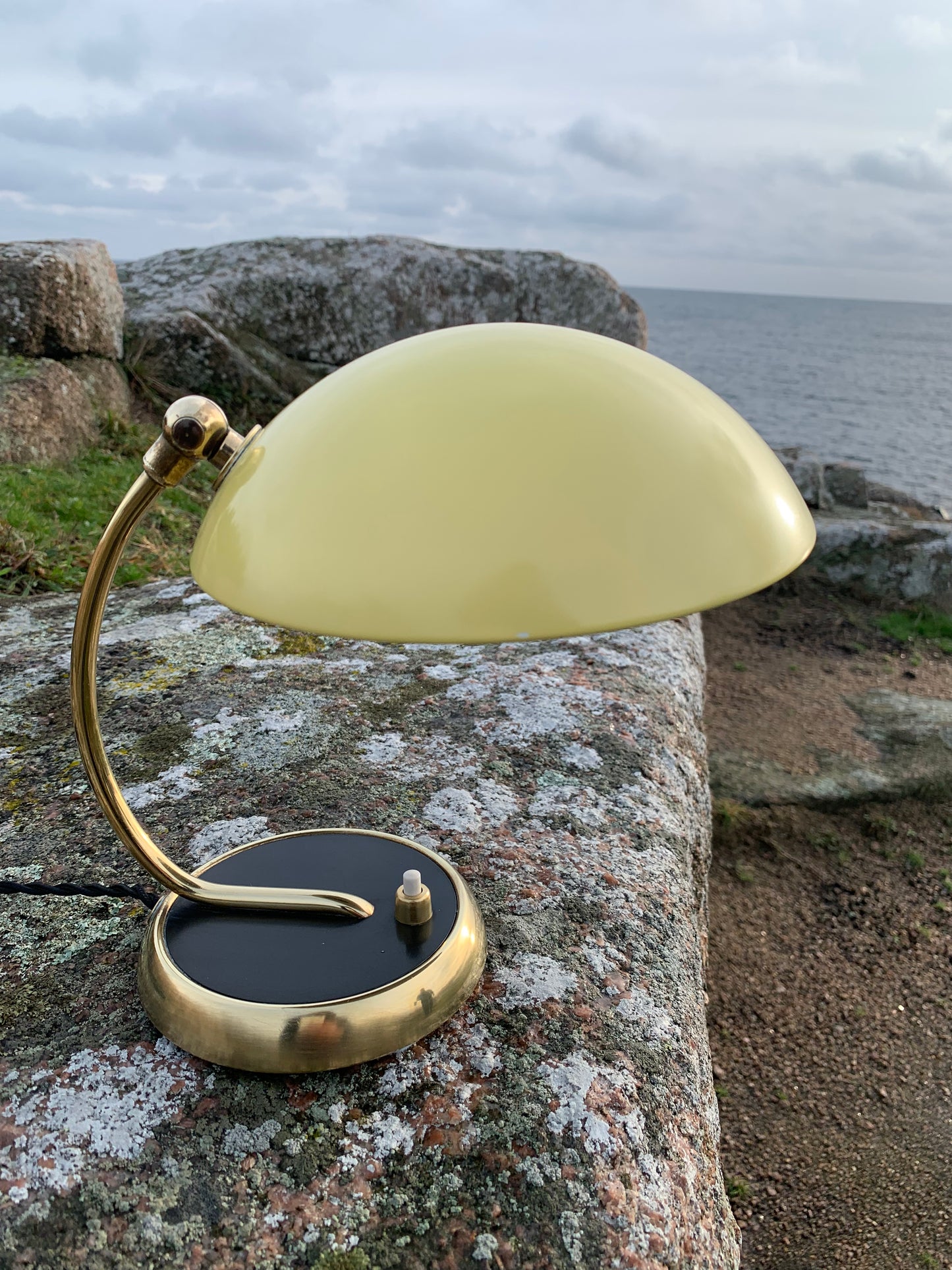 Helo vintage lampa - Gul