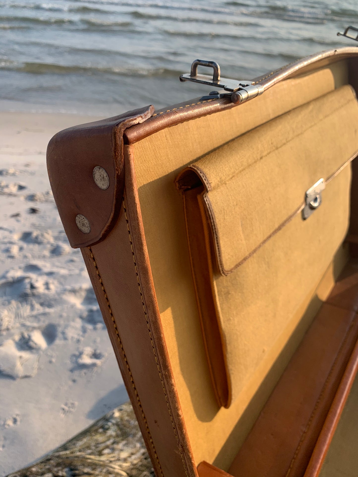 Resväska i skinn - stor modell