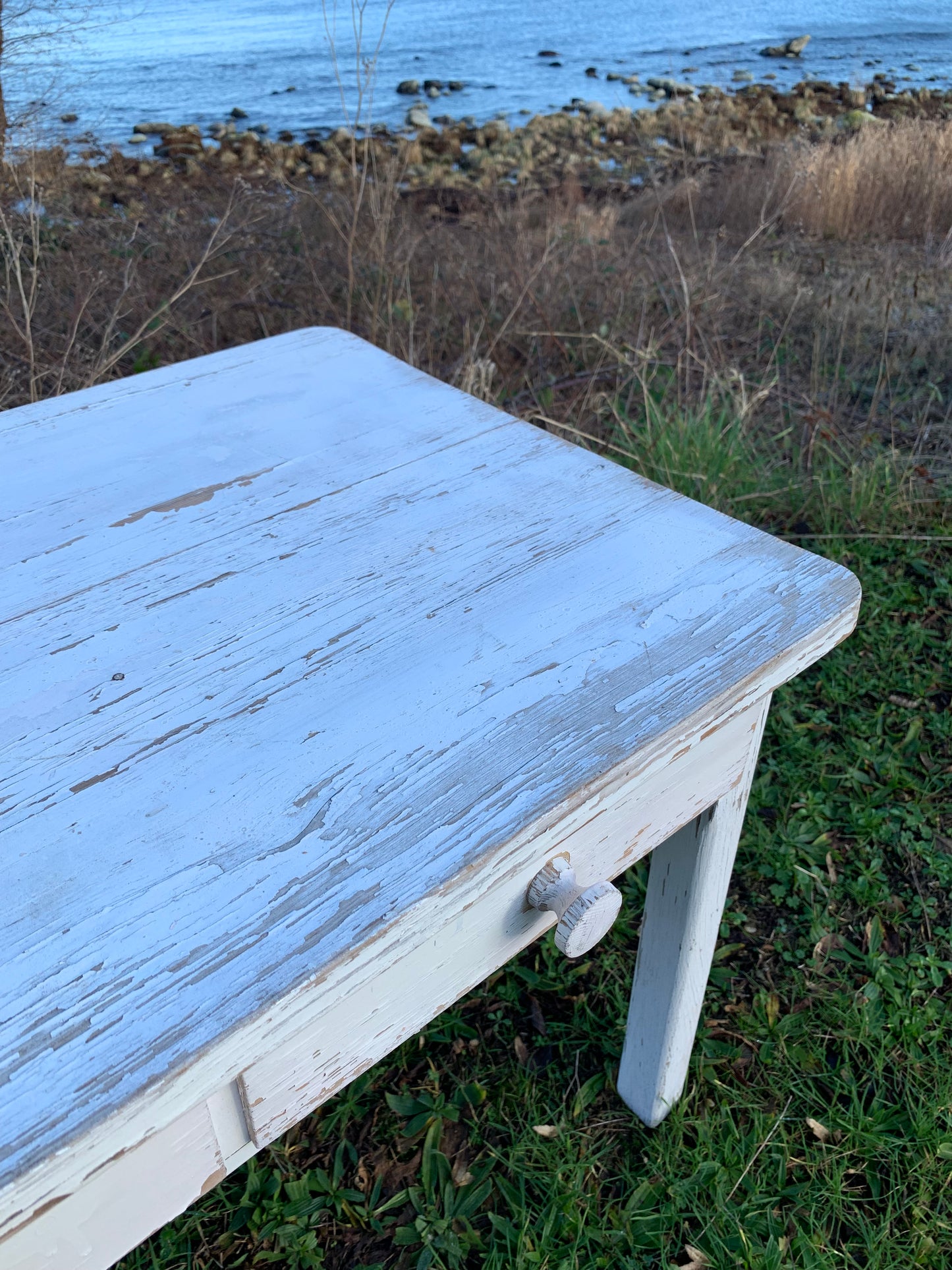 Barnbord med två lådor