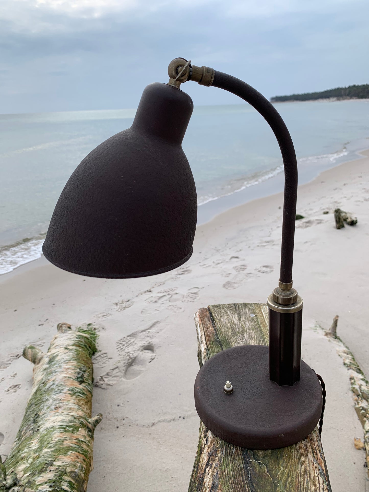 Molitor-lampa designad av Christian Dell