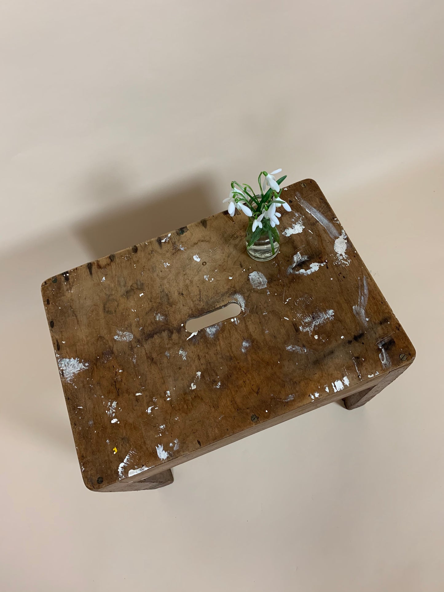 Träpallen med mycket patina
