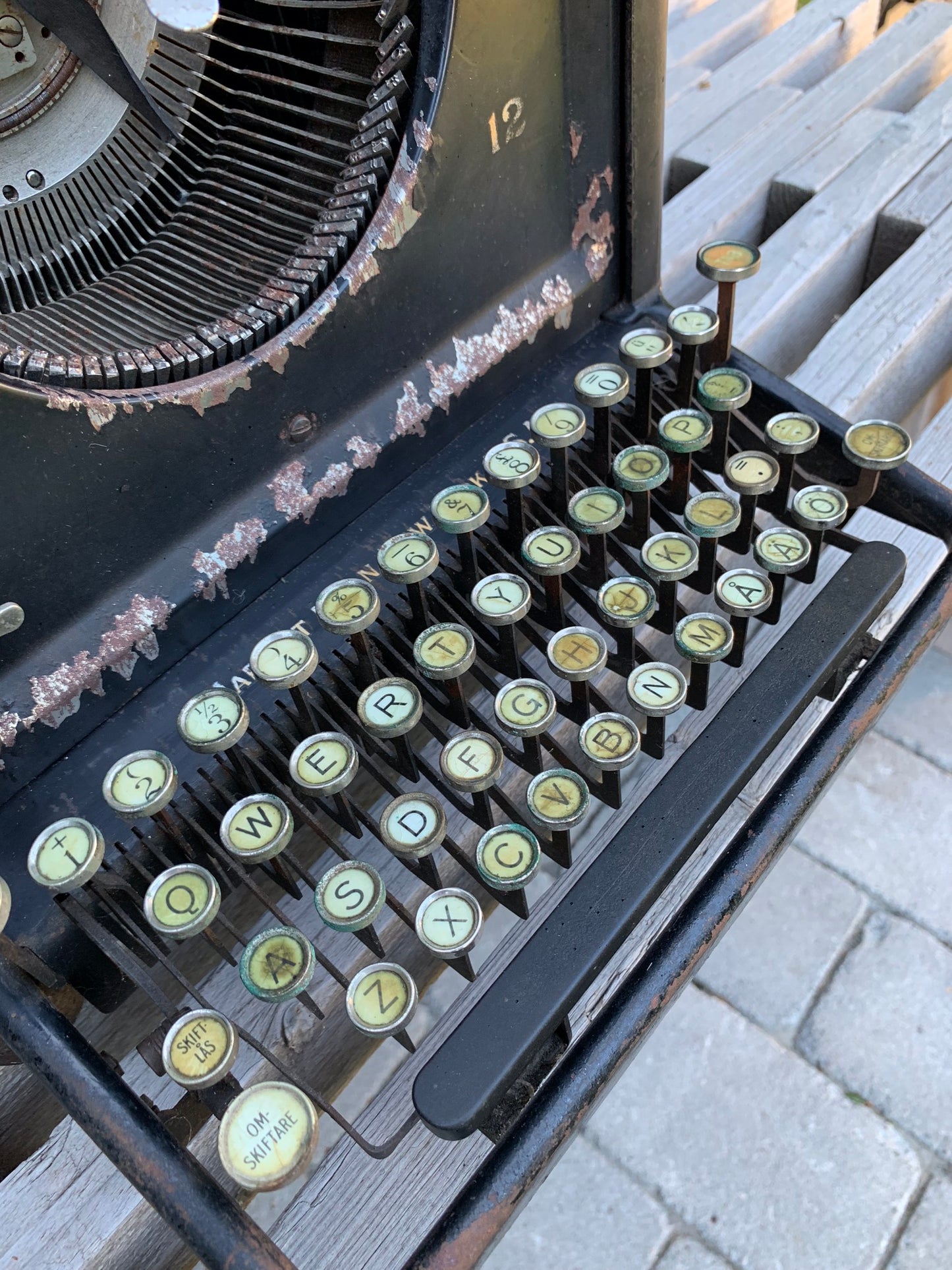 Remington skrivmaskin med vacker patina