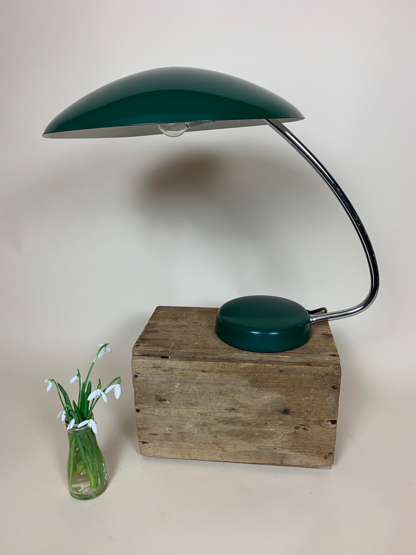 Vintage Cossack UFO Bordslampa från 1950-talet.