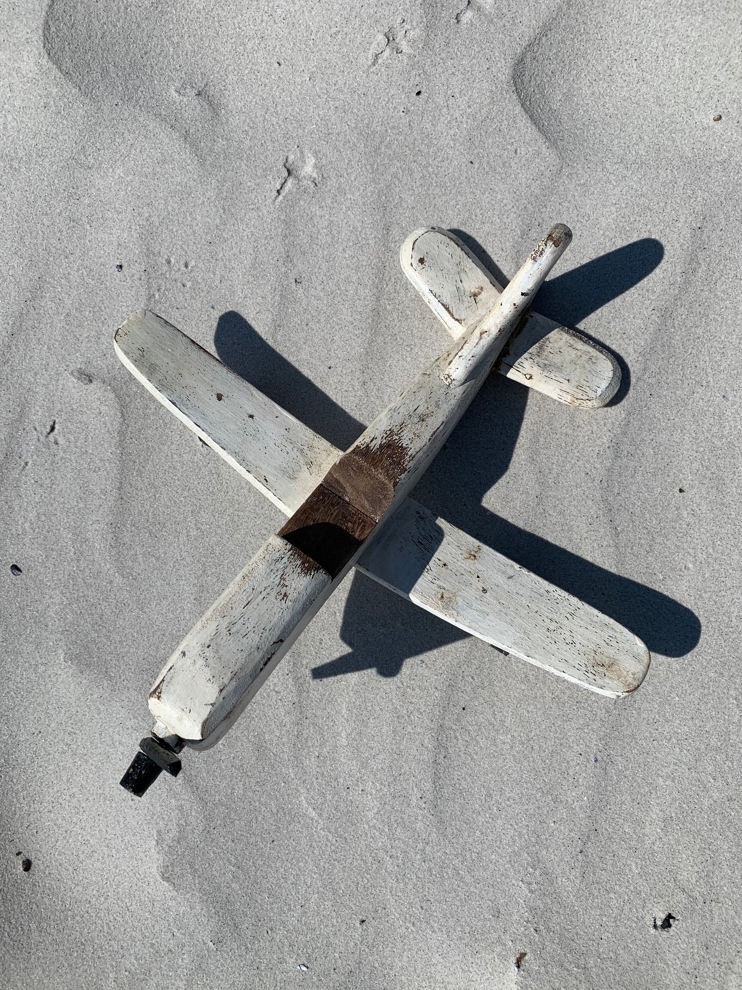 Dekorativt träflygplan