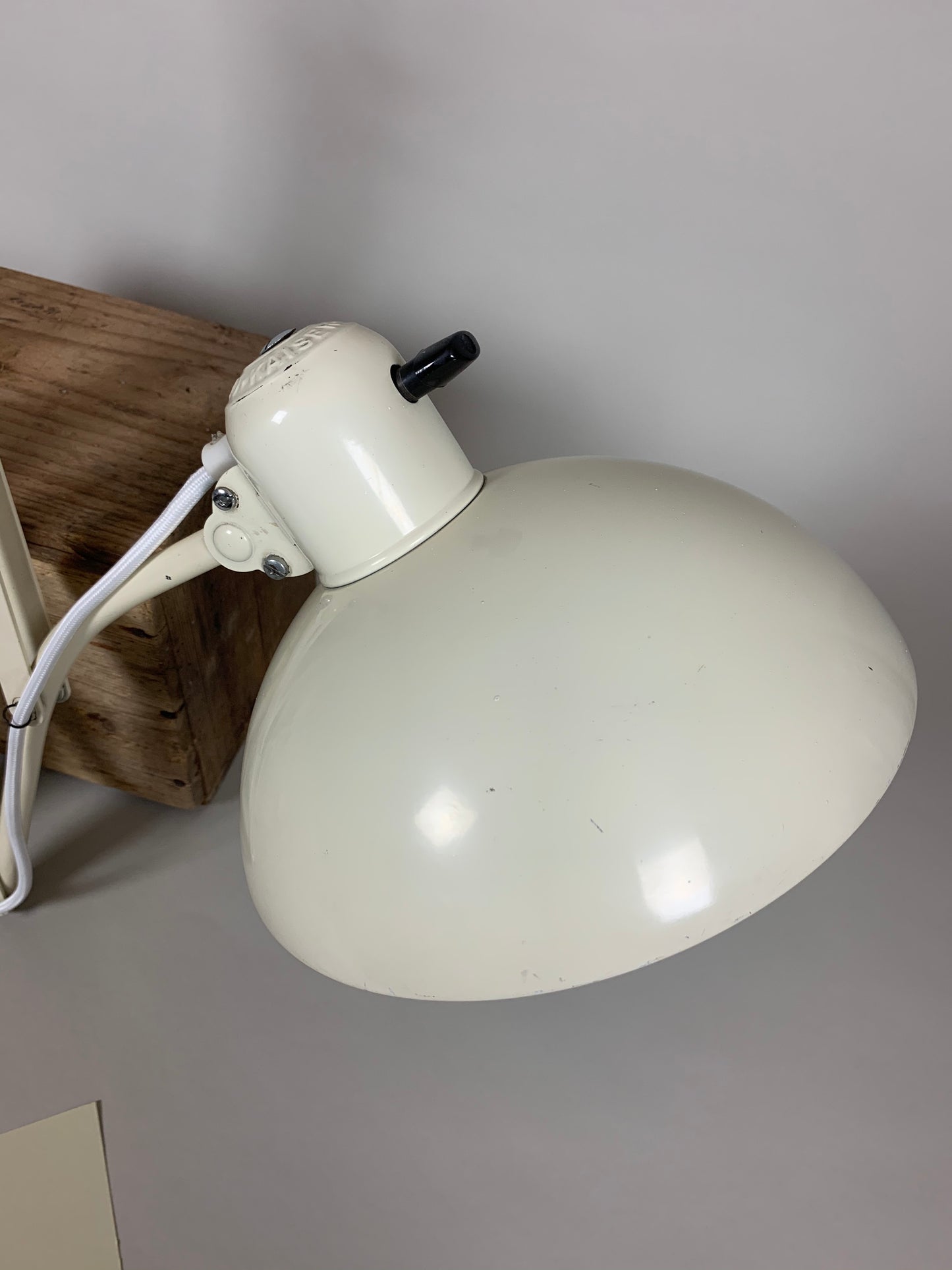 Kaiser Idell 6614 saxlampa - Den stora versionen