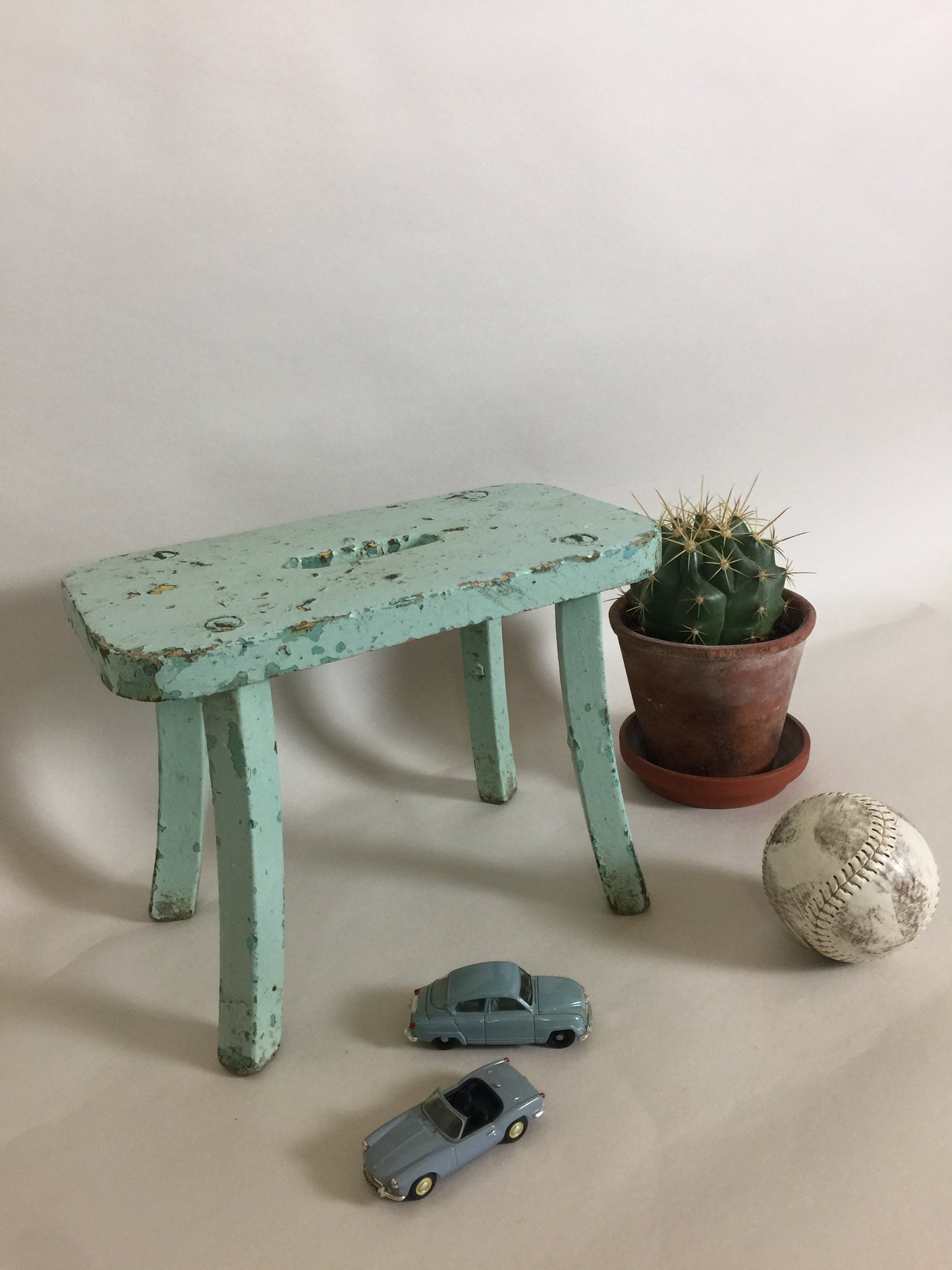 Liten pall med vacker patina
