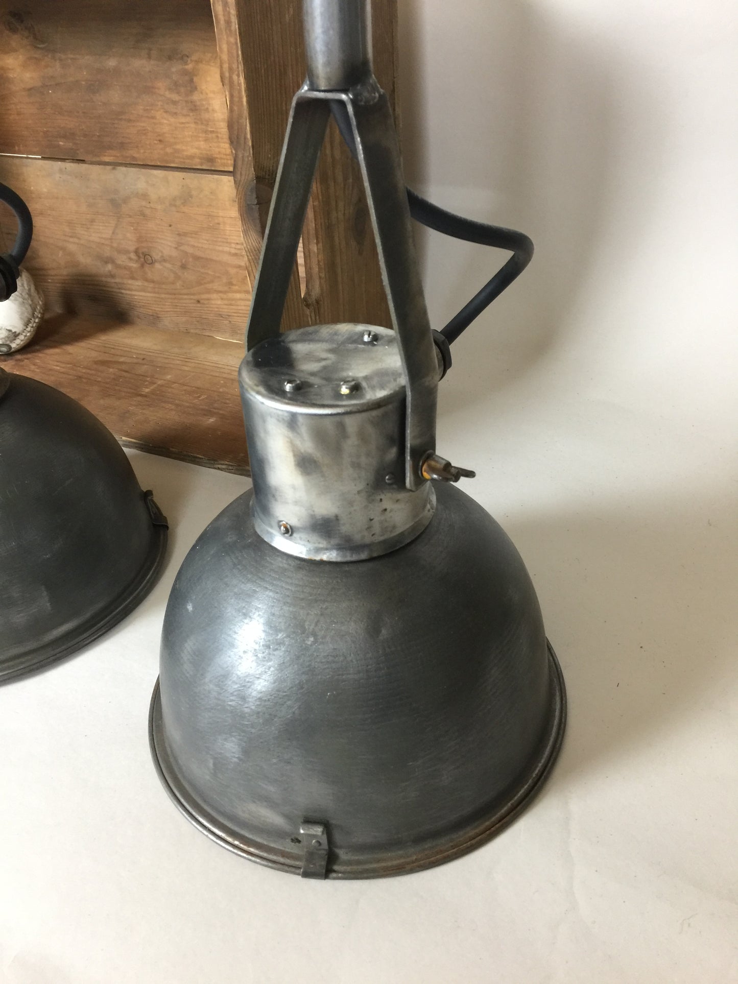 Vacker lampa med fin patina (priset är per styck)