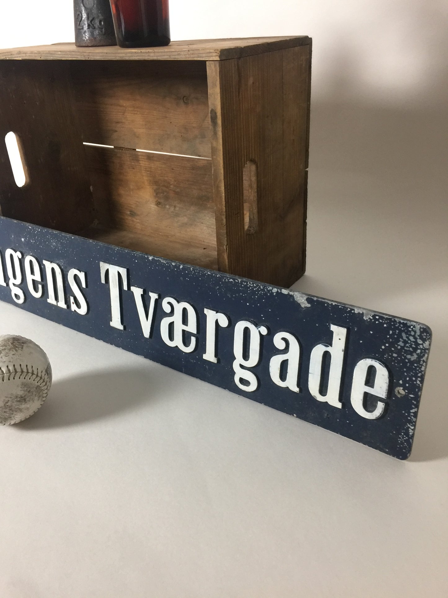 Vägskylt med kunglig historia
