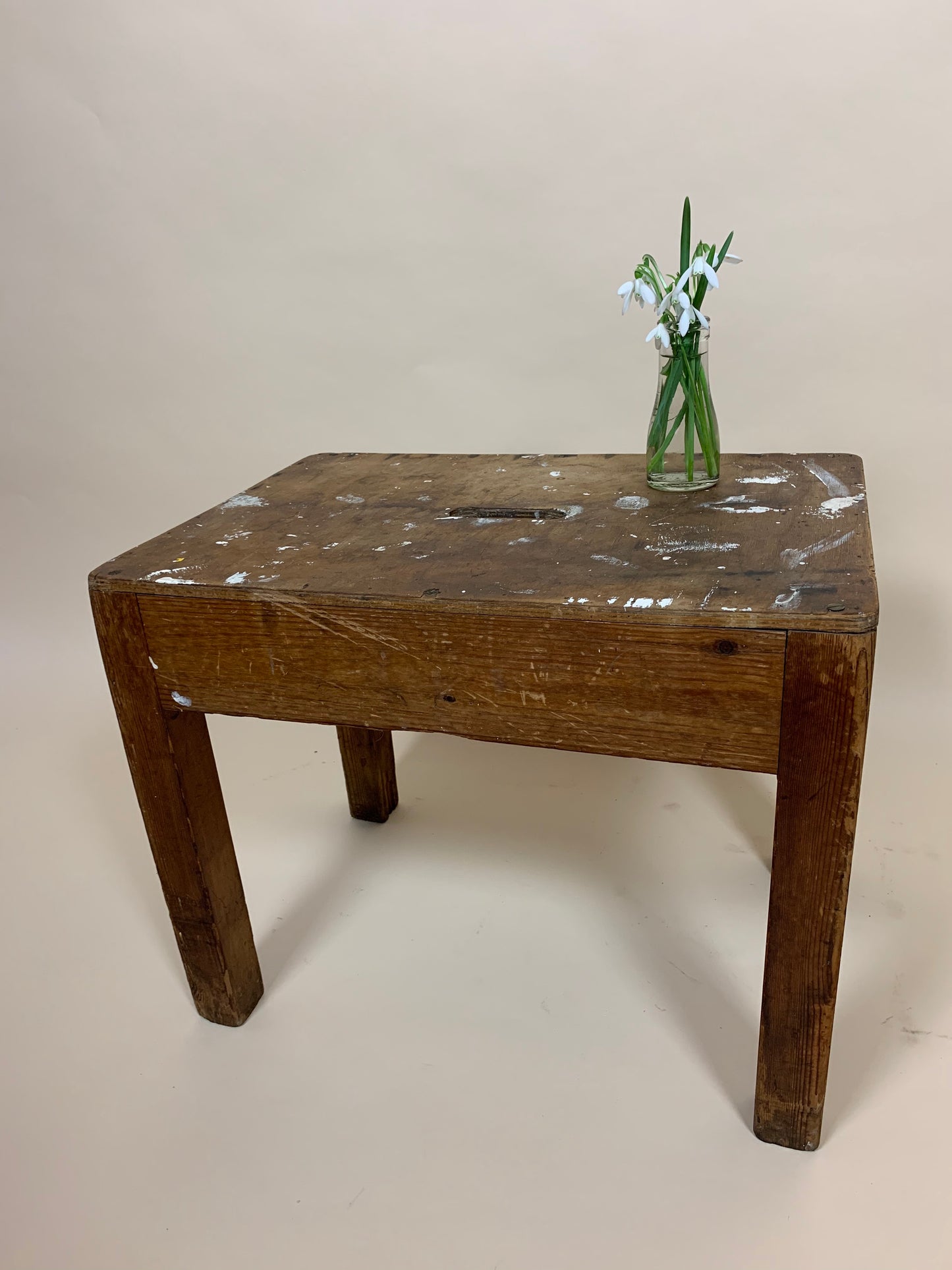 Träpallen med mycket patina