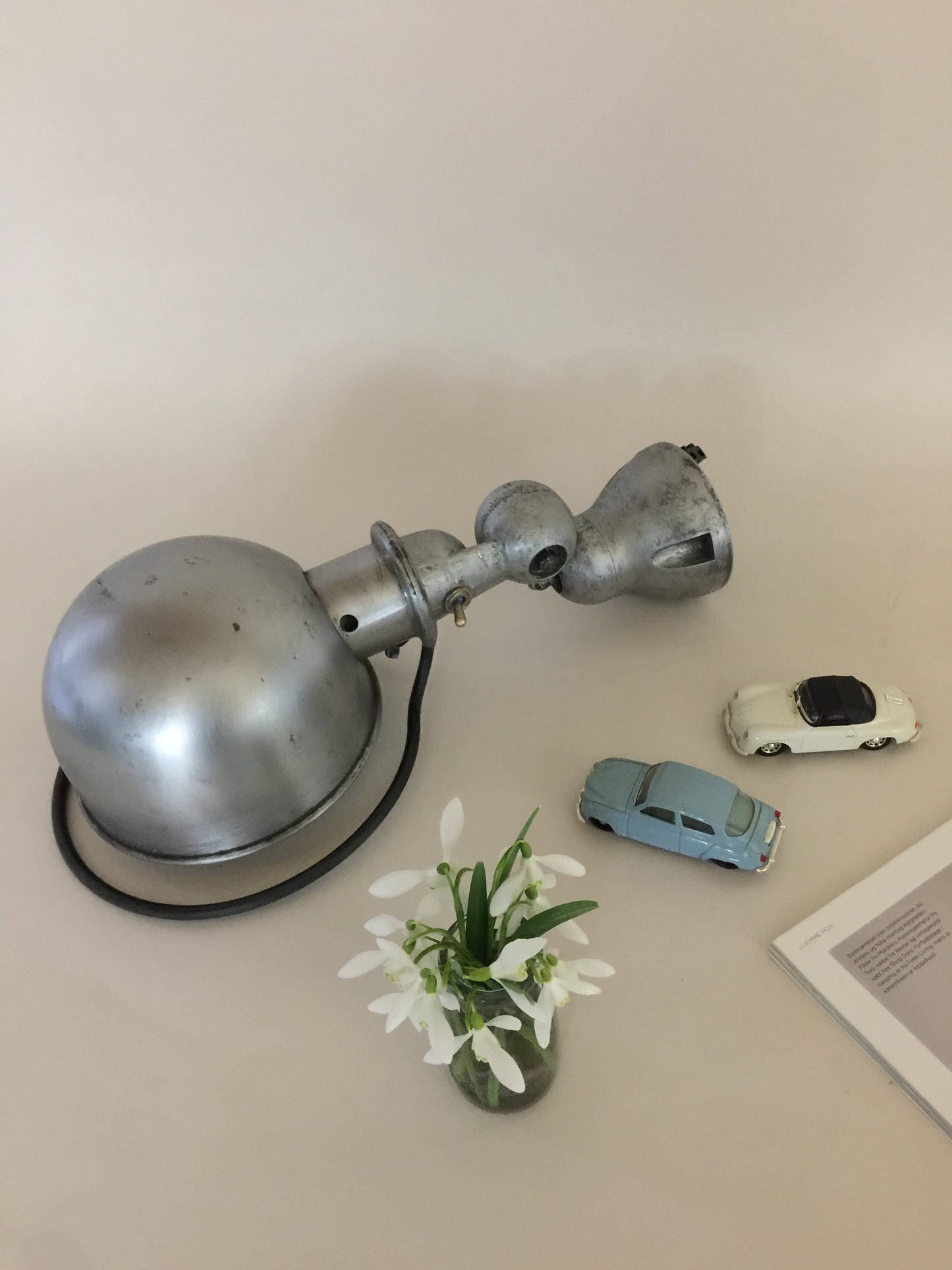 Jieldé-lampa med på/av-knapp