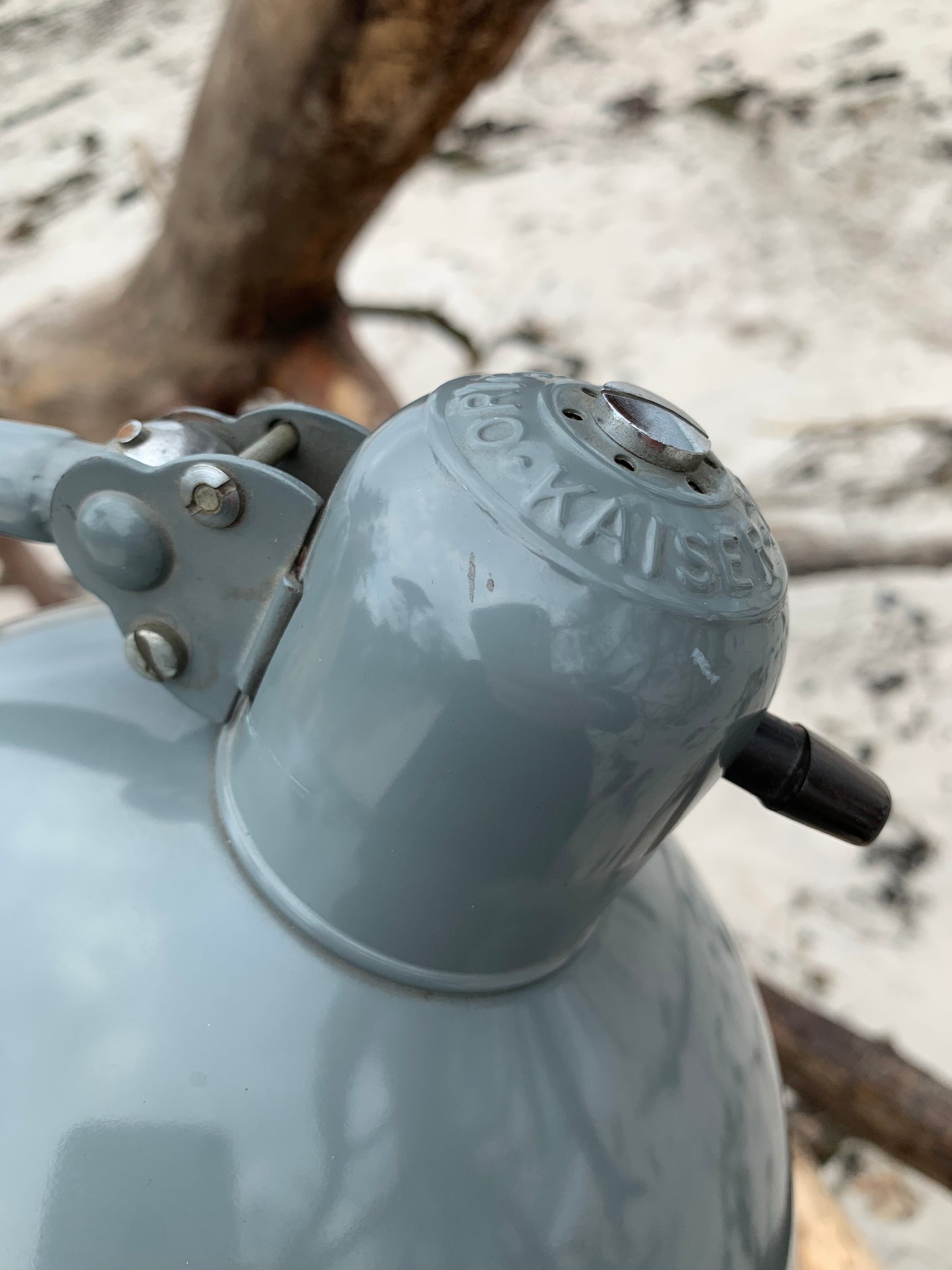 Kaiser Idell 6727 - Arkitektlampa med bordsbeslag