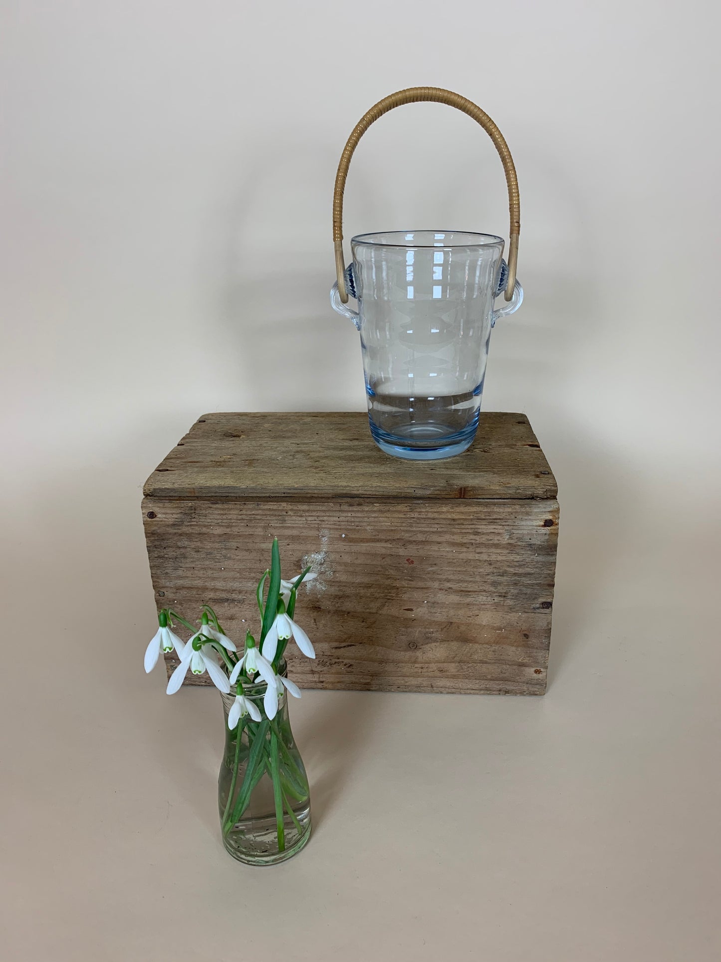 Ishink från Holmegaard i glas med handtag