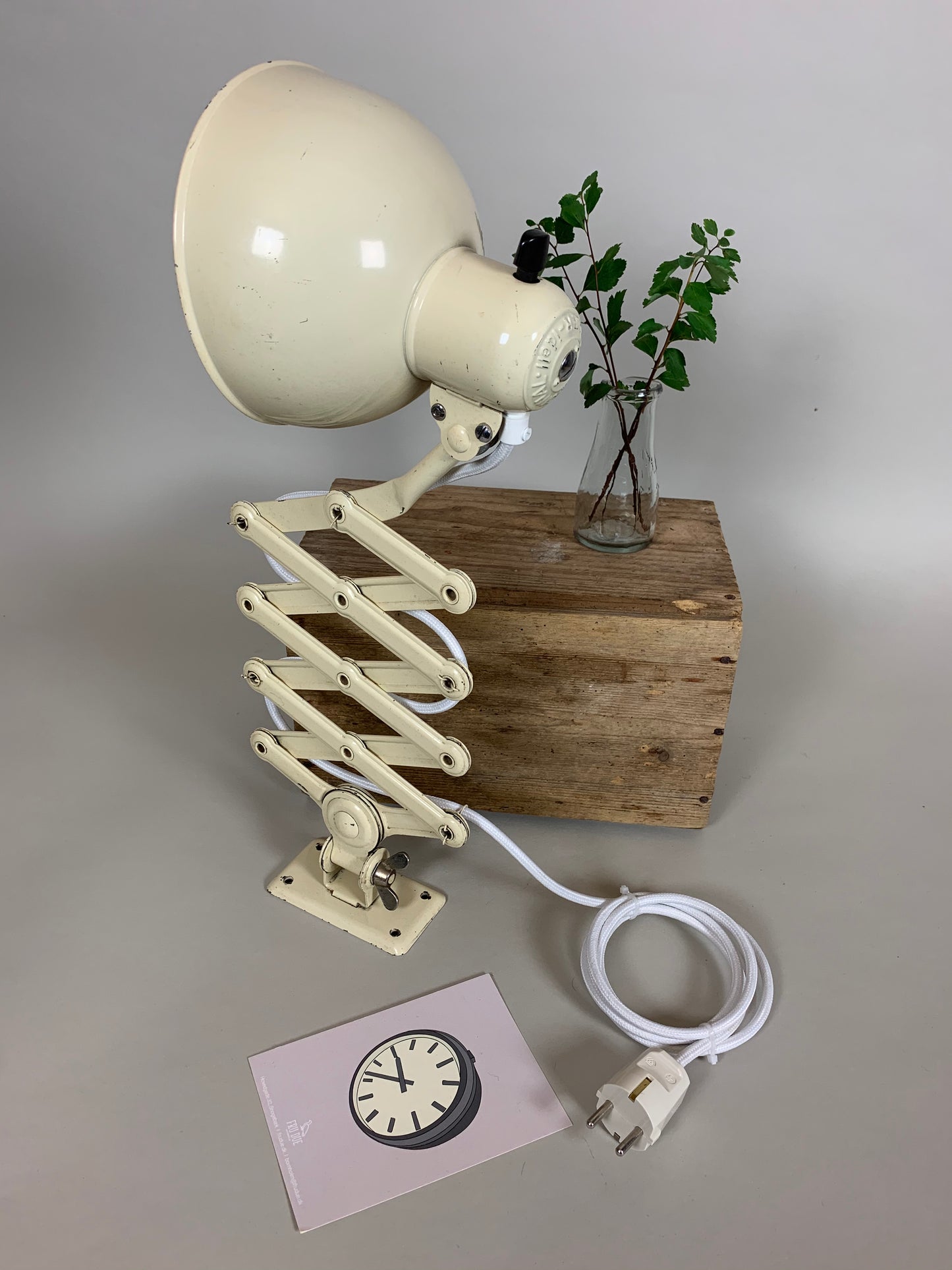 Kaiser Idell 6718 saxlampa