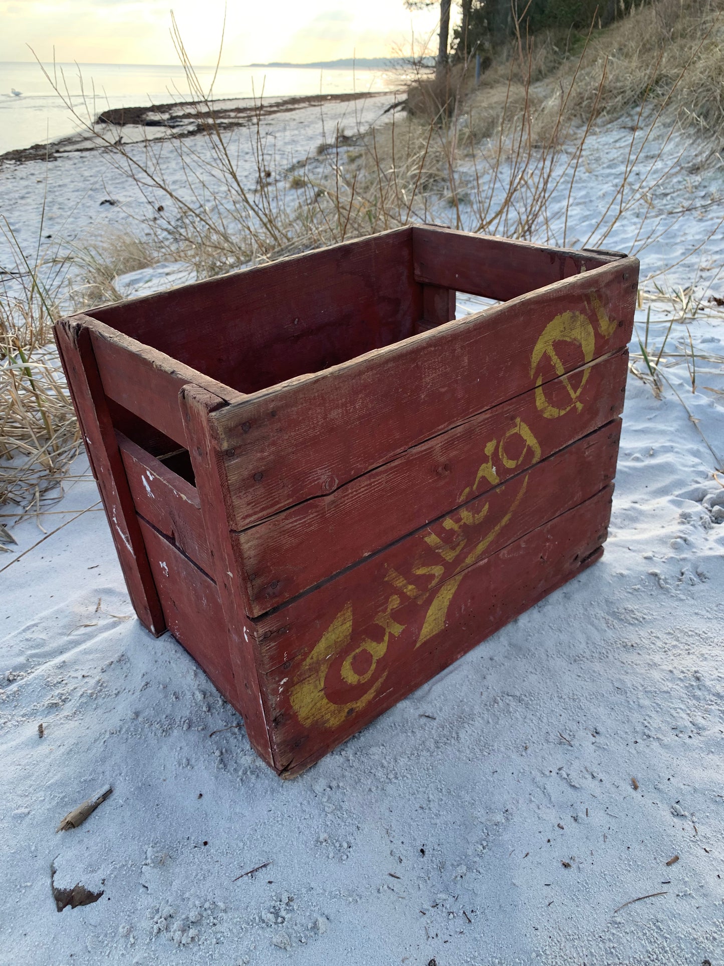 Mycket gammal öllåda från Carlsberg