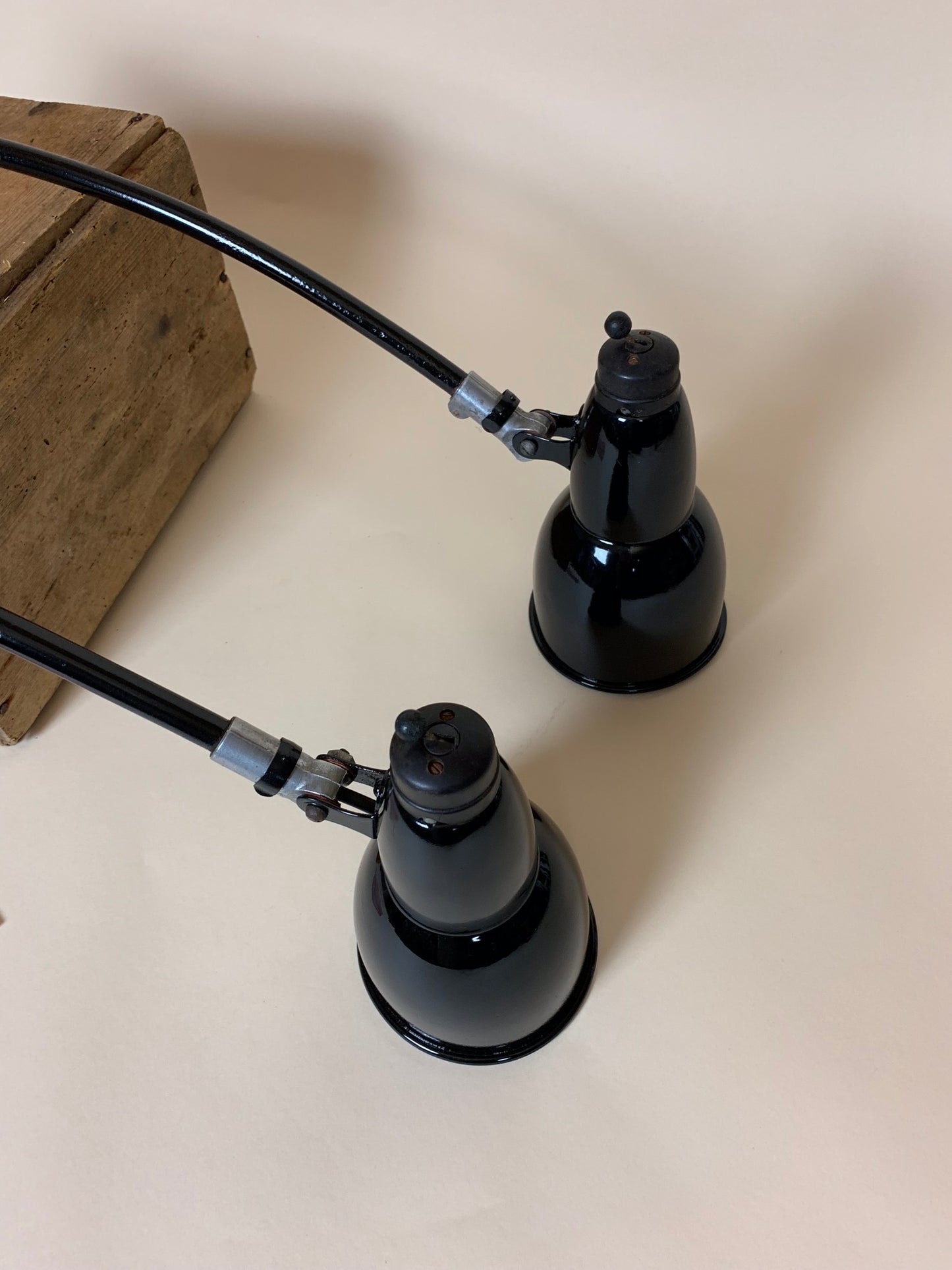 Svart lampa - säljs styckvis (priset är per styck)