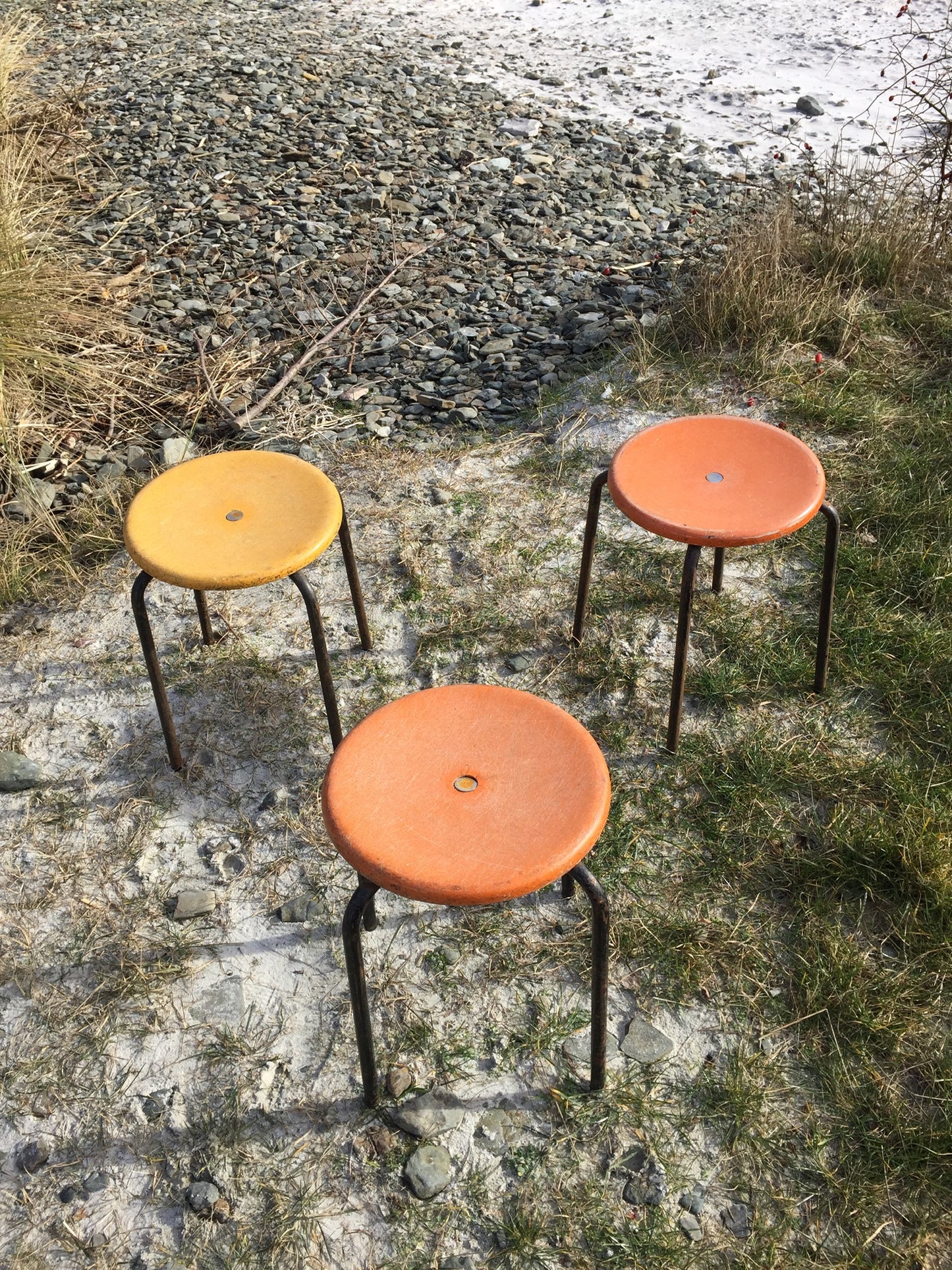Glasfiberpall med mycket patina