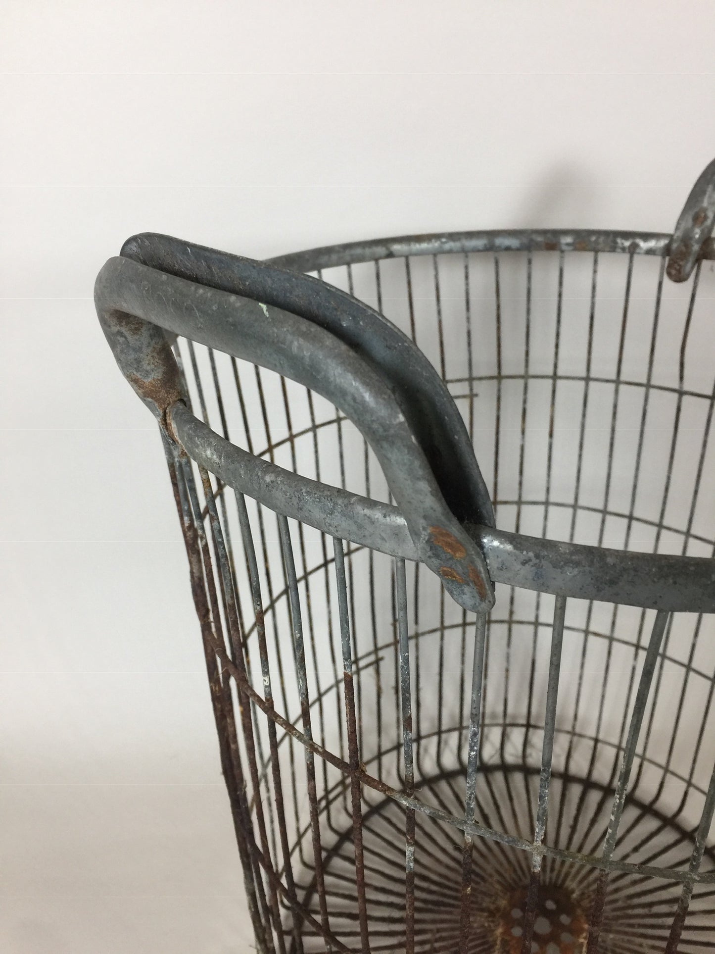 Rå potatiskorg med läcker patina
