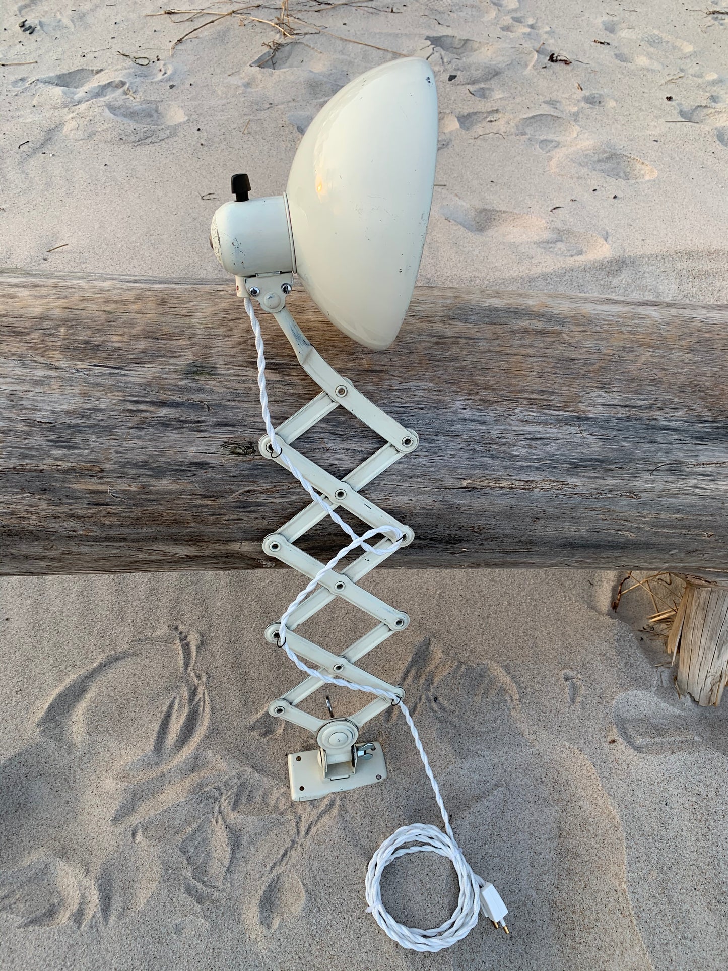 Kaiser Idell 6718 saxlampa - Vit