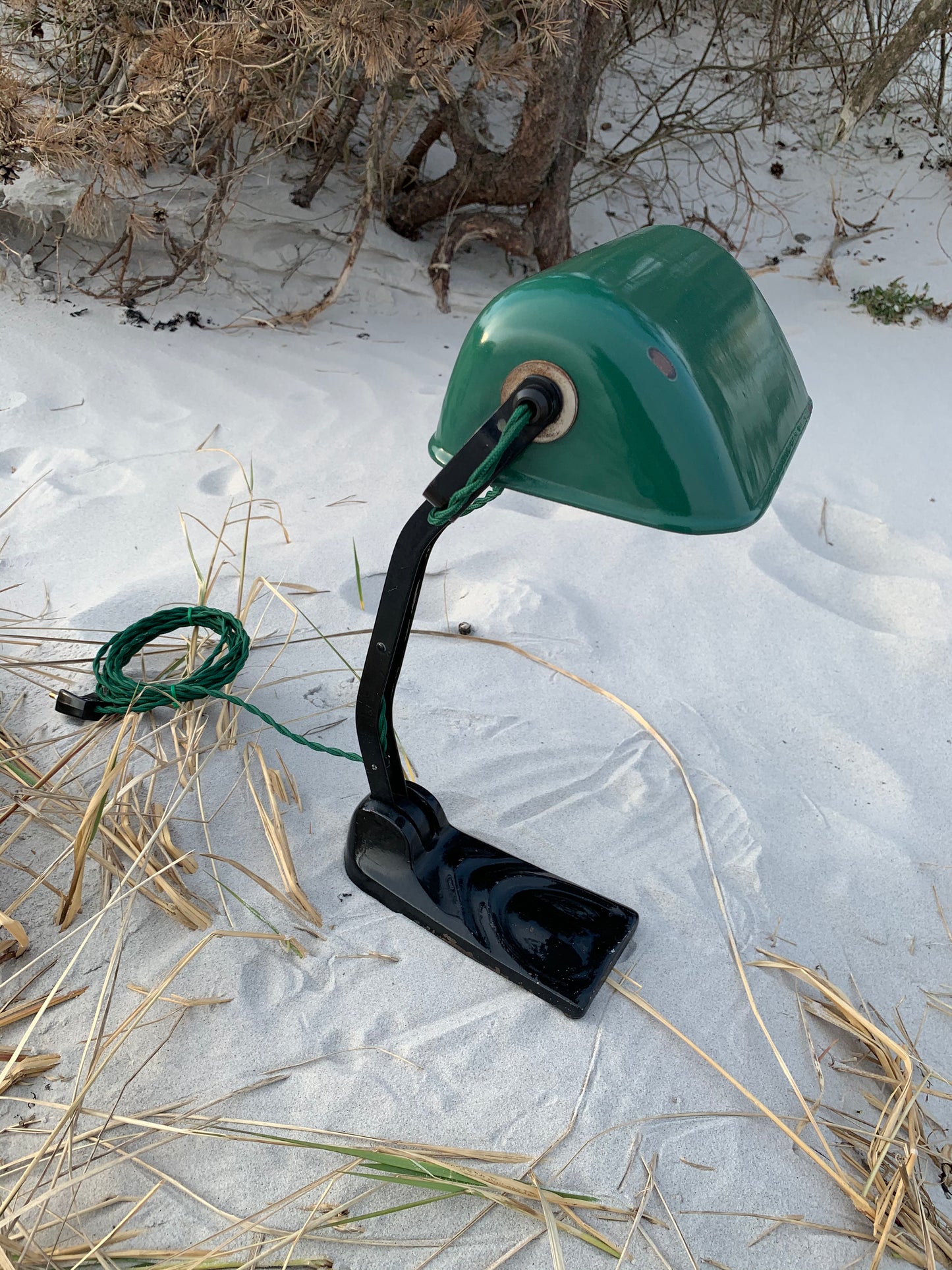 Notariuslampa med grön emaljskärm