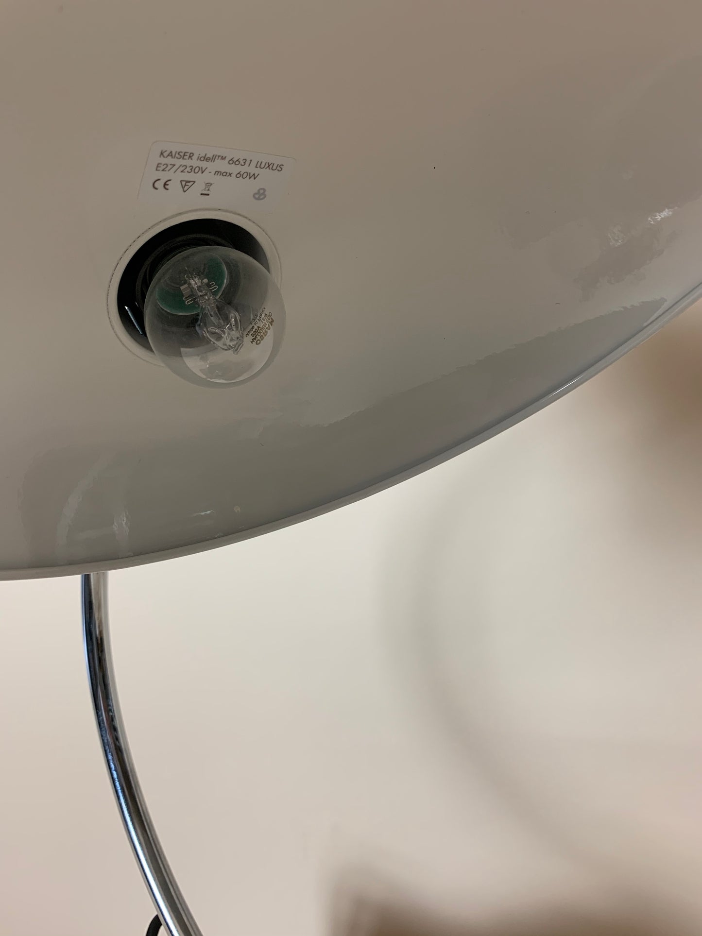 Kaiser Idell 6631 bordslampa i mörkgrön